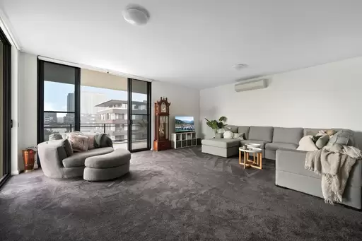 705/8 Baywater Drive, Wentworth Point Sold by Chidiac Realty