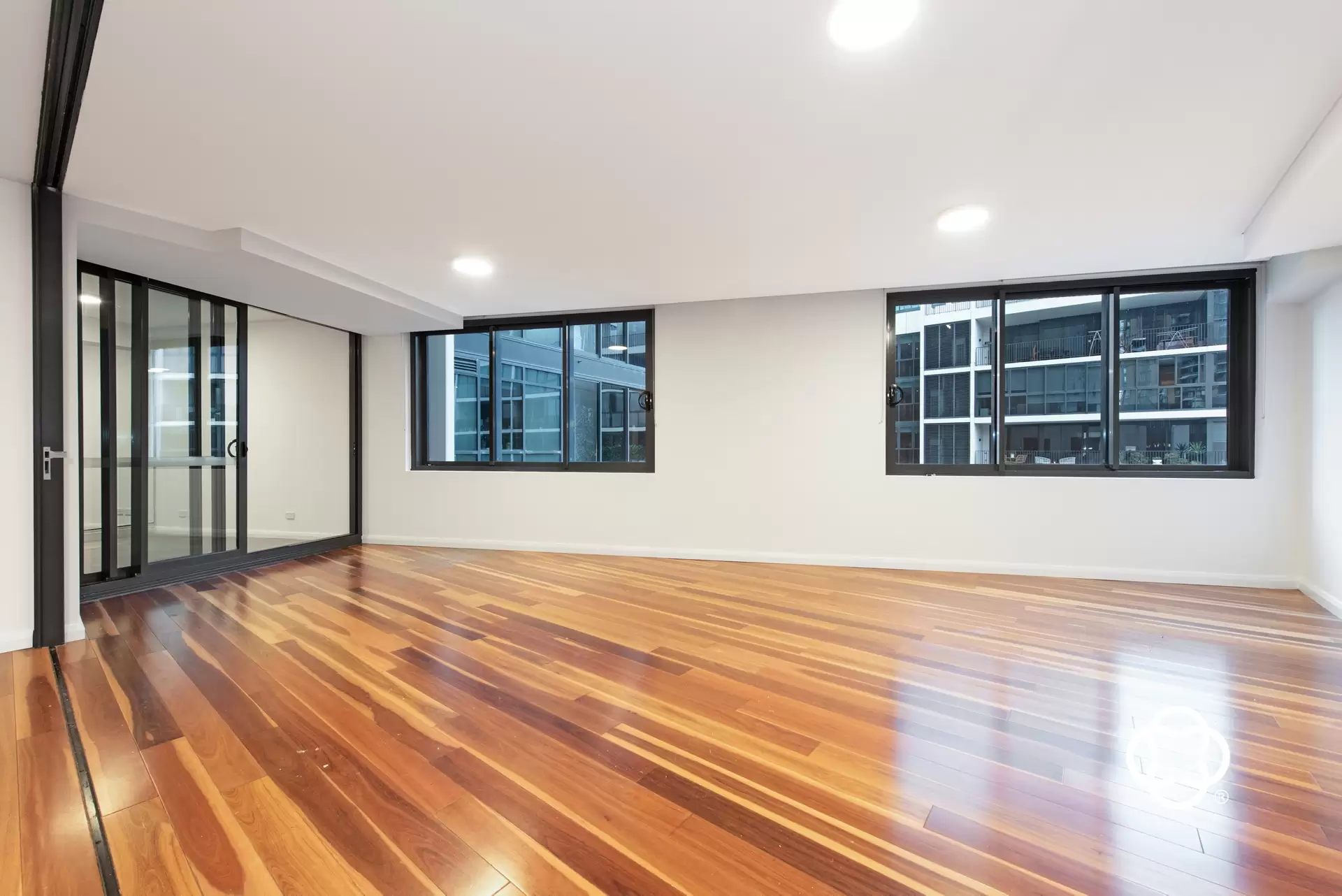 712/1 Park Street North, Wentworth Point Leased by Chidiac Realty - image 1
