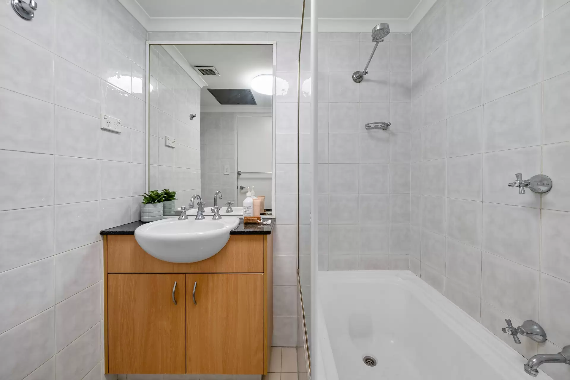 77/23 Norton Street, Leichhardt Sold by Chidiac Realty - image 1