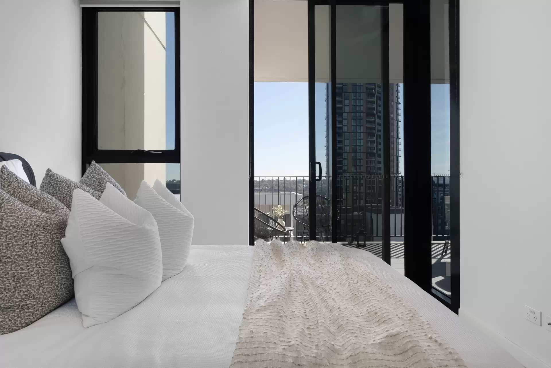 905/3 Footbridge Boulevard, Wentworth Point Sold by Chidiac Realty - image 1