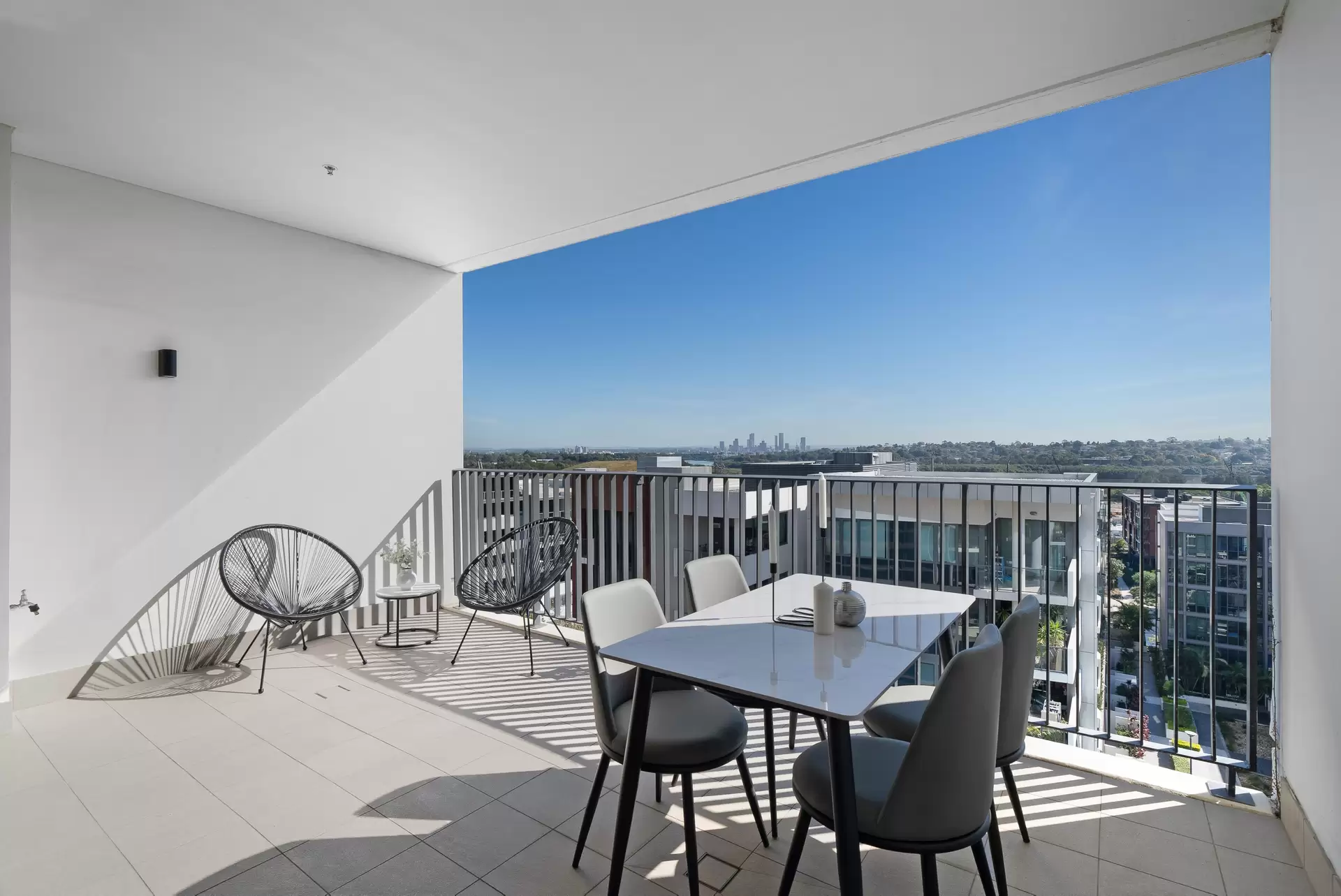 905/3 Footbridge Boulevard, Wentworth Point Sold by Chidiac Realty - image 1
