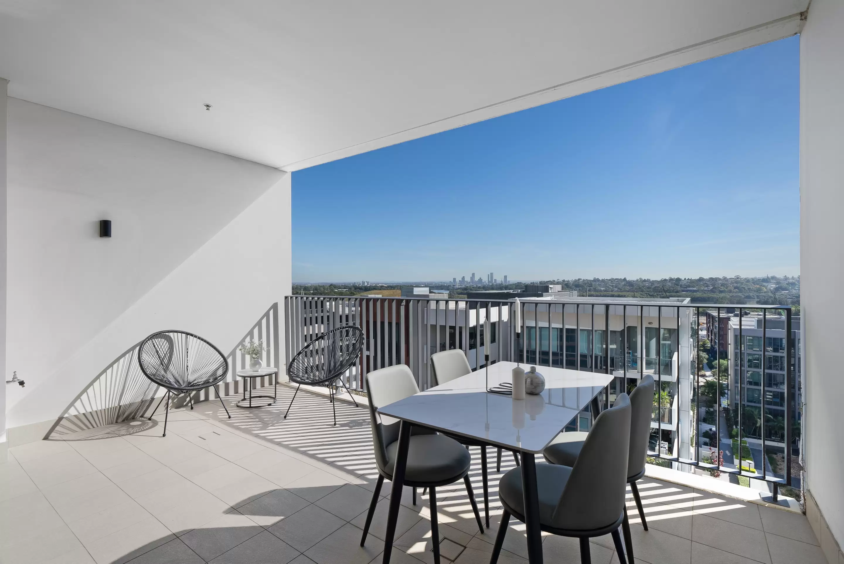 905/3 Footbridge Boulevard, Wentworth Point Sold by Chidiac Realty - image 1