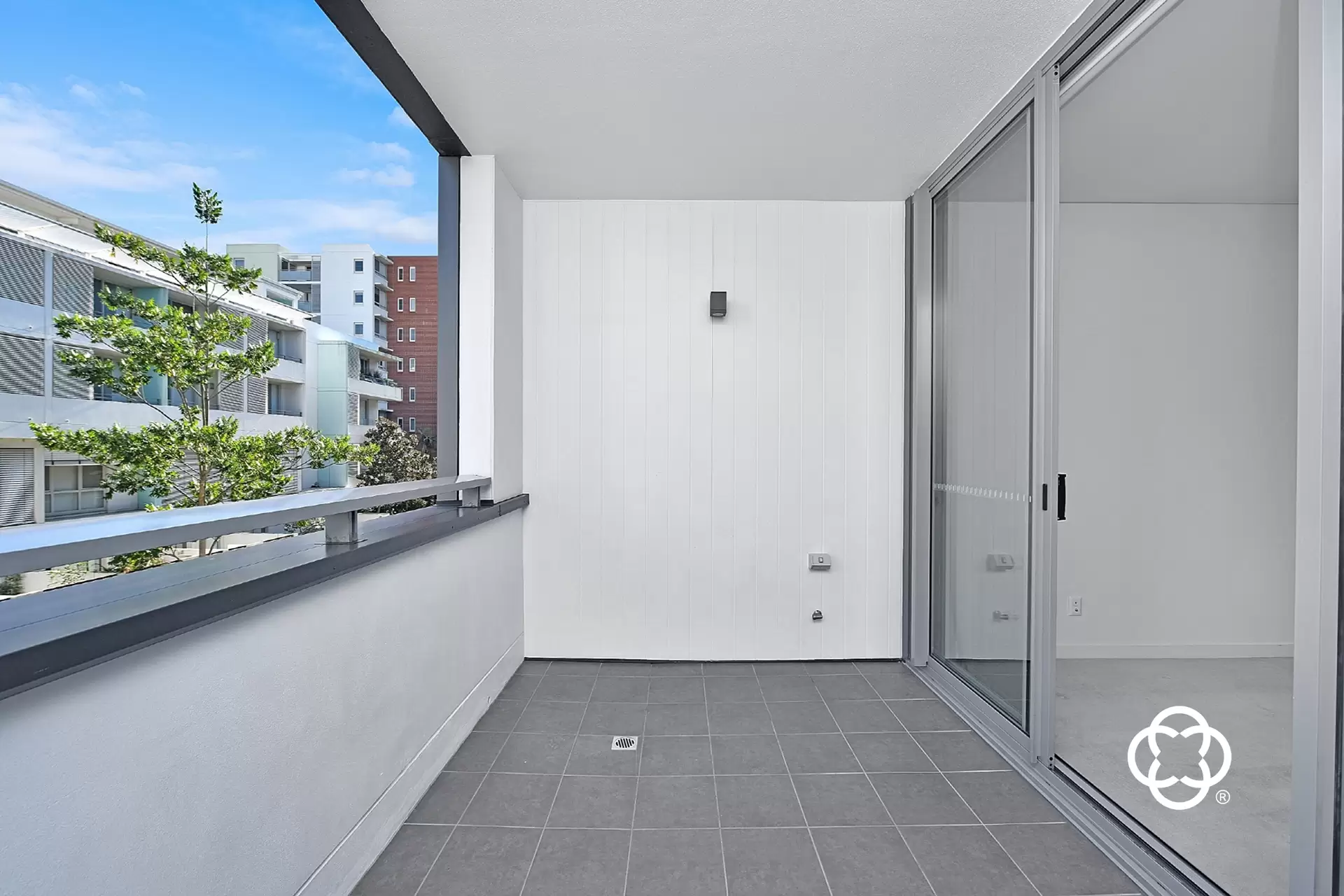 202/10 Savona Drive, Wentworth Point Leased by Chidiac Realty - image 1