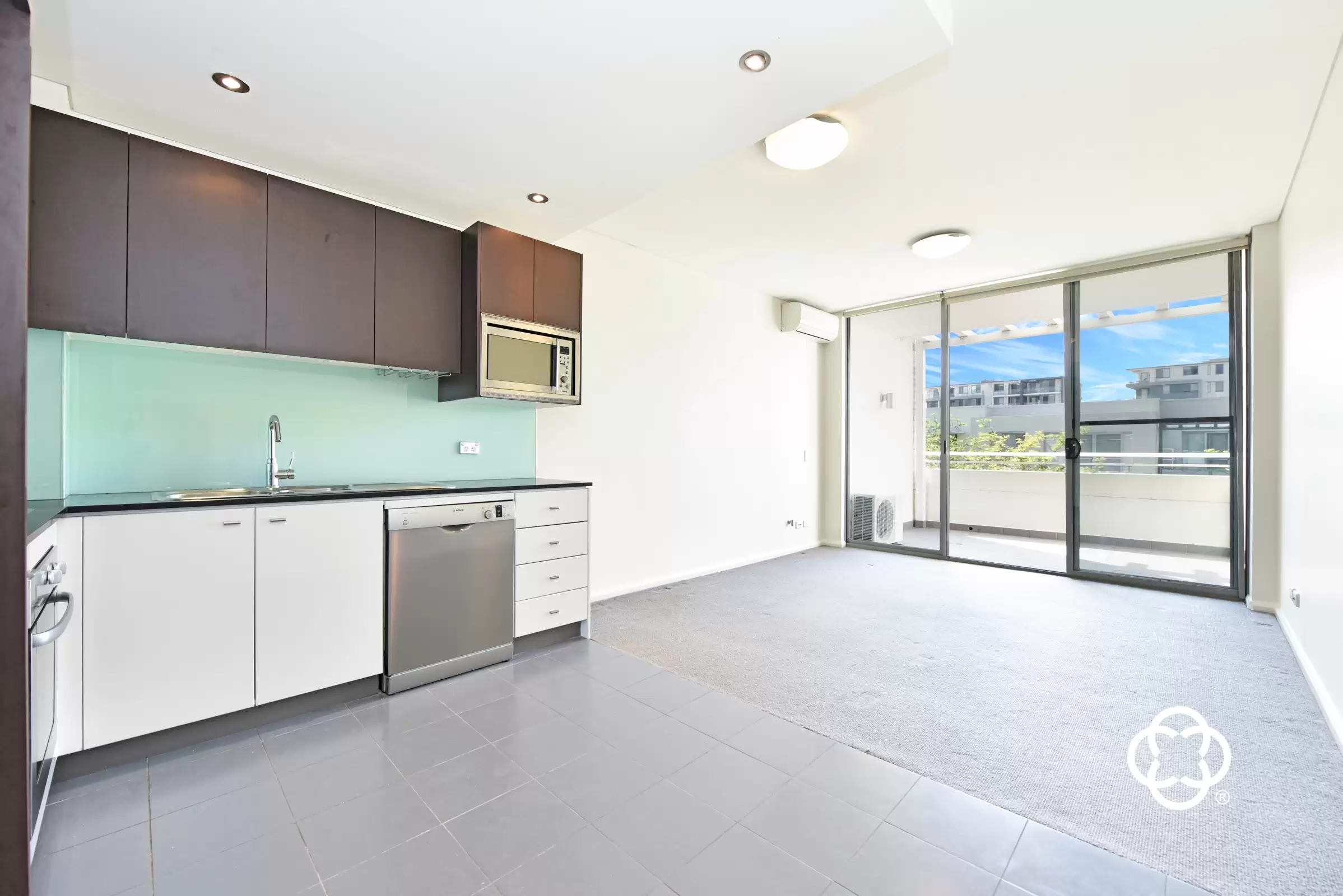 320/3 Stromboli Strait, Wentworth Point Leased by Chidiac Realty - image 2