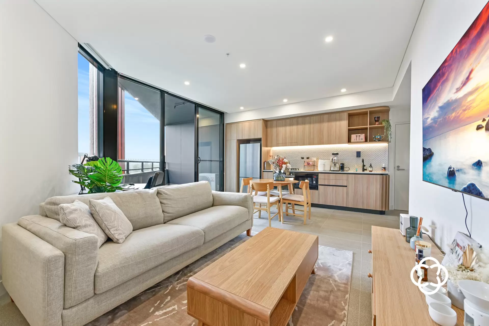 627/8 Lapwing Street, Wentworth Point Leased by Chidiac Realty - image 1