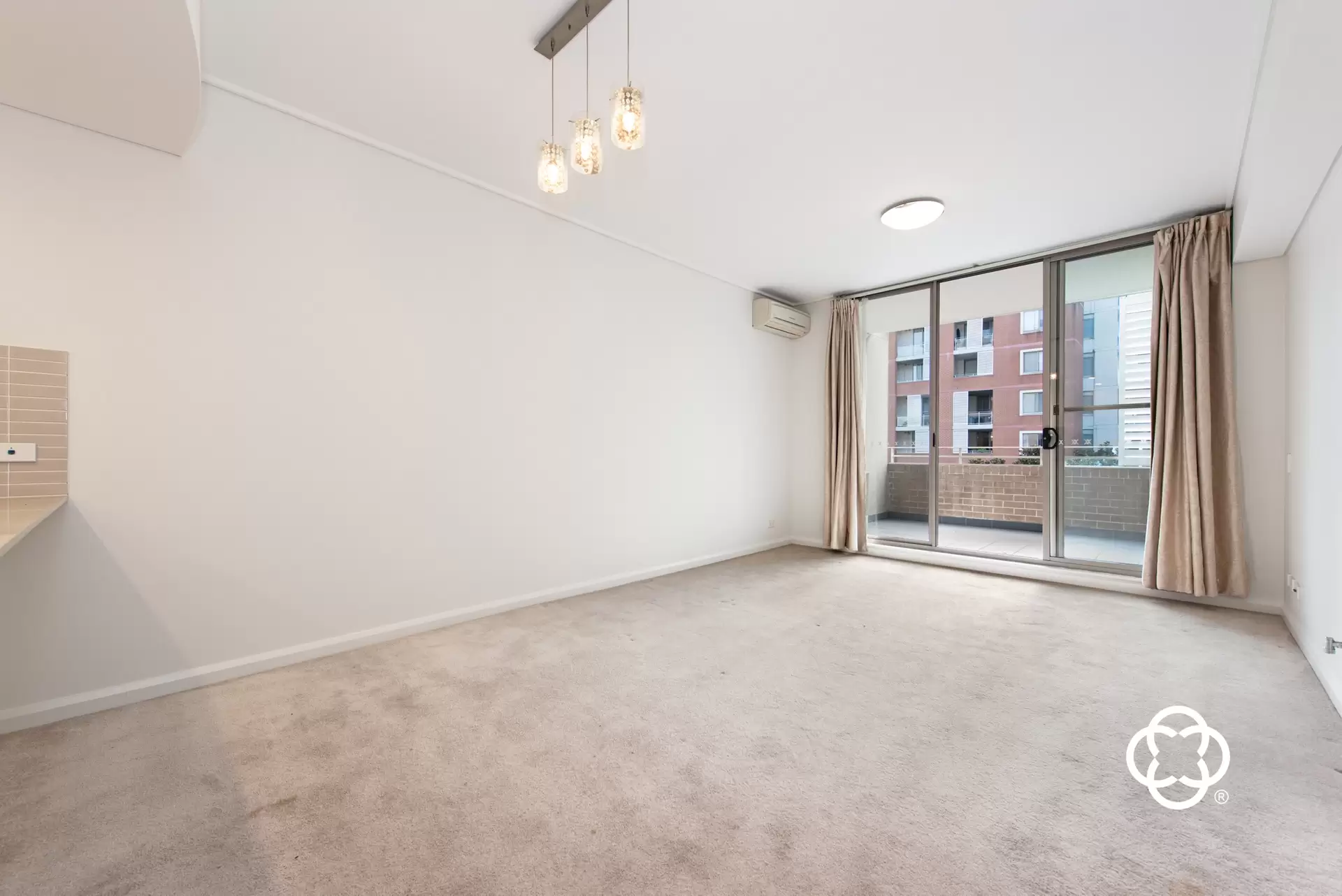 313/19 Hill Road, Wentworth Point Leased by Chidiac Realty - image 1