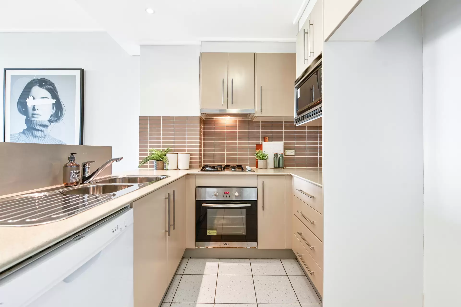 605/1 The Piazza, Wentworth Point Leased by Chidiac Realty - image 1