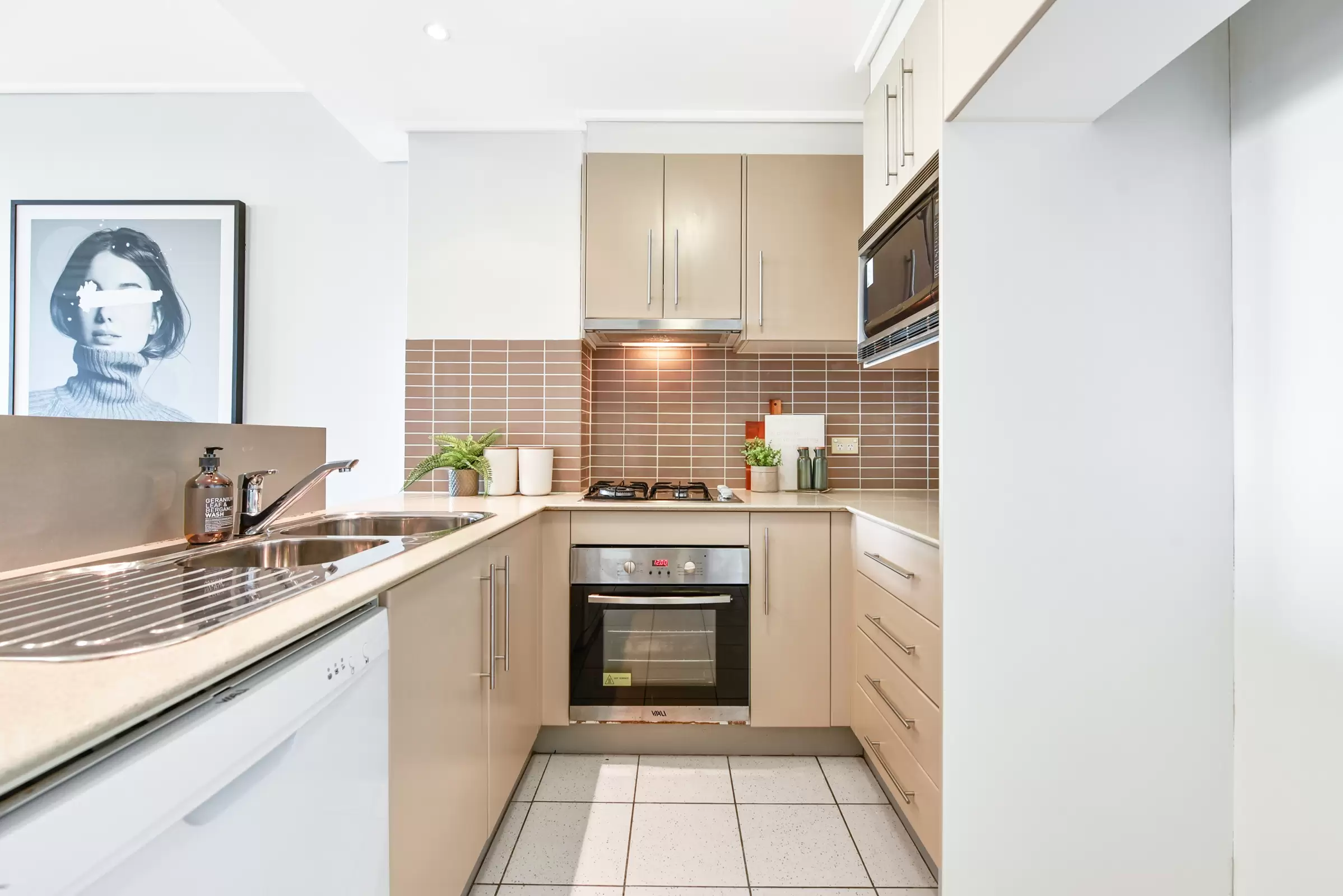 605/1 The Piazza, Wentworth Point Leased by Chidiac Realty - image 5