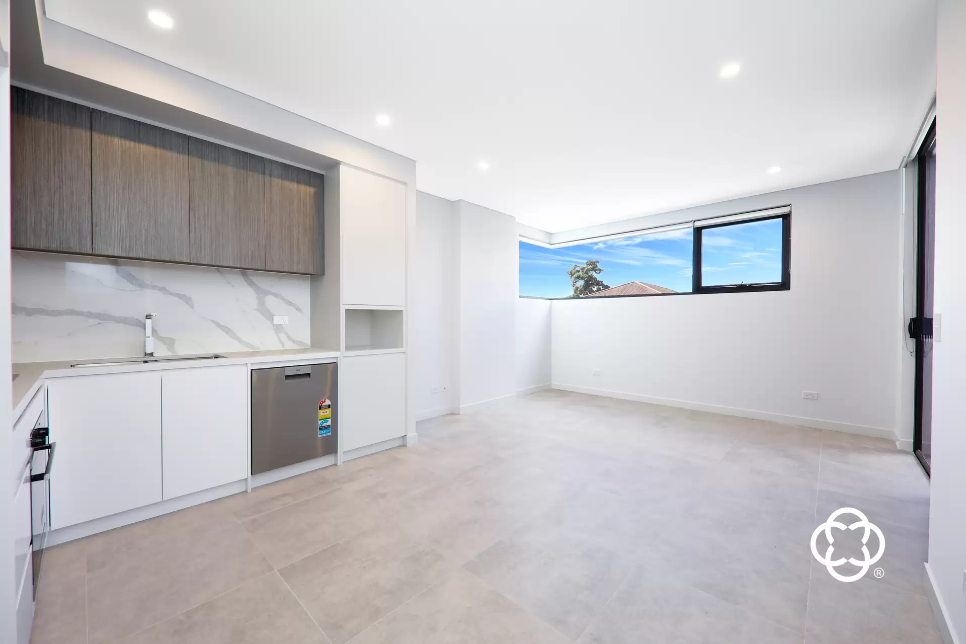 15/9-13 Goulburn Street, Warwick Farm Leased by Chidiac Realty - image 1