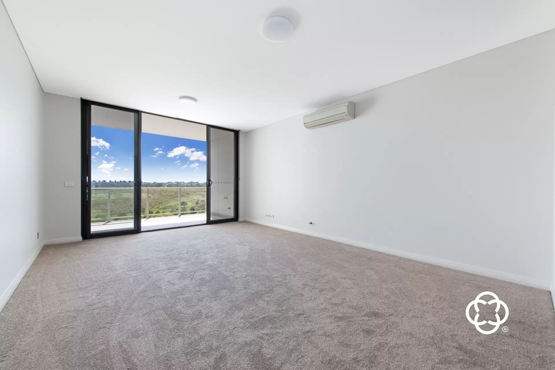 802/25 Hill Road, Wentworth Point Leased by Chidiac Realty - image 1