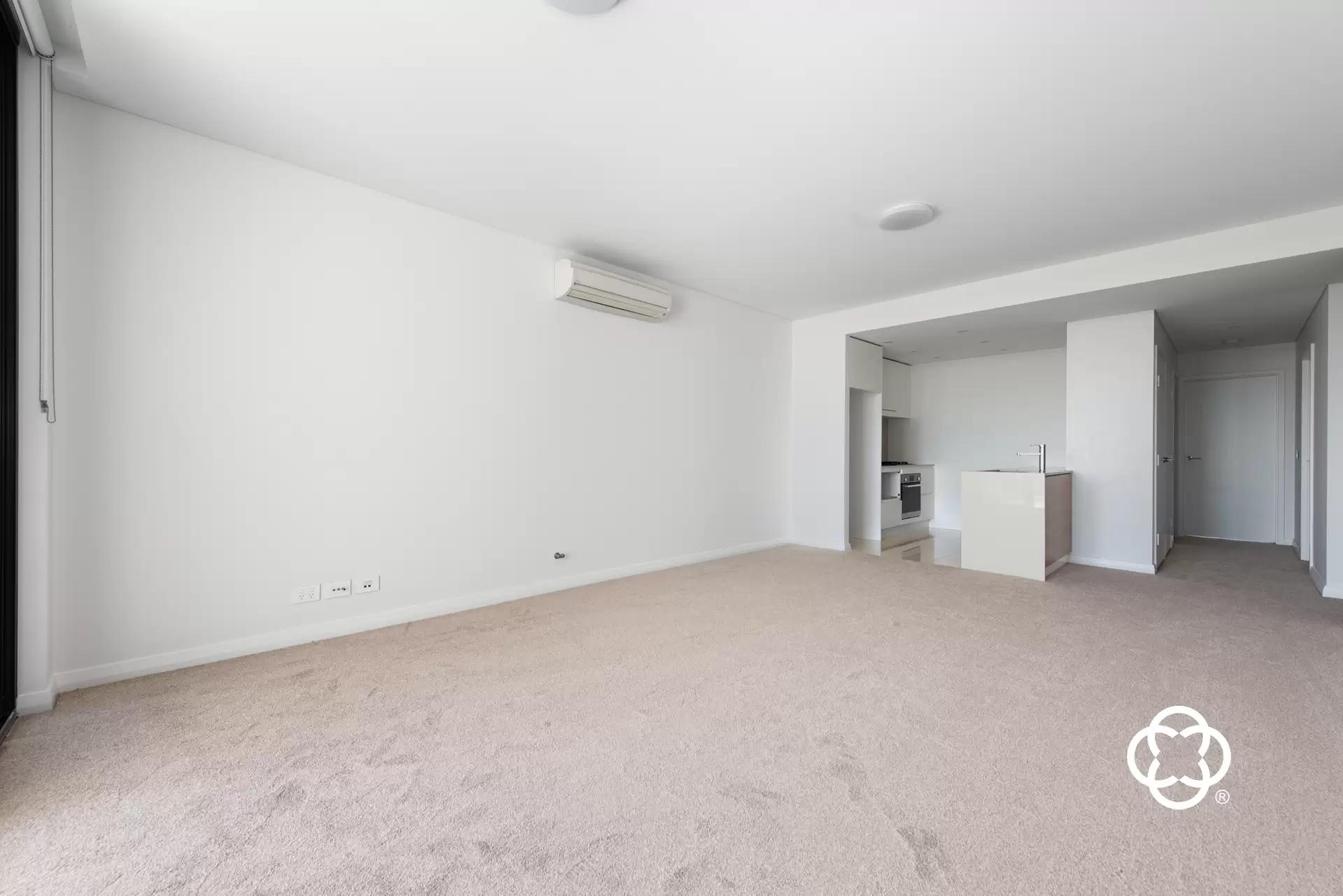 802/25 Hill Road, Wentworth Point Leased by Chidiac Realty - image 1