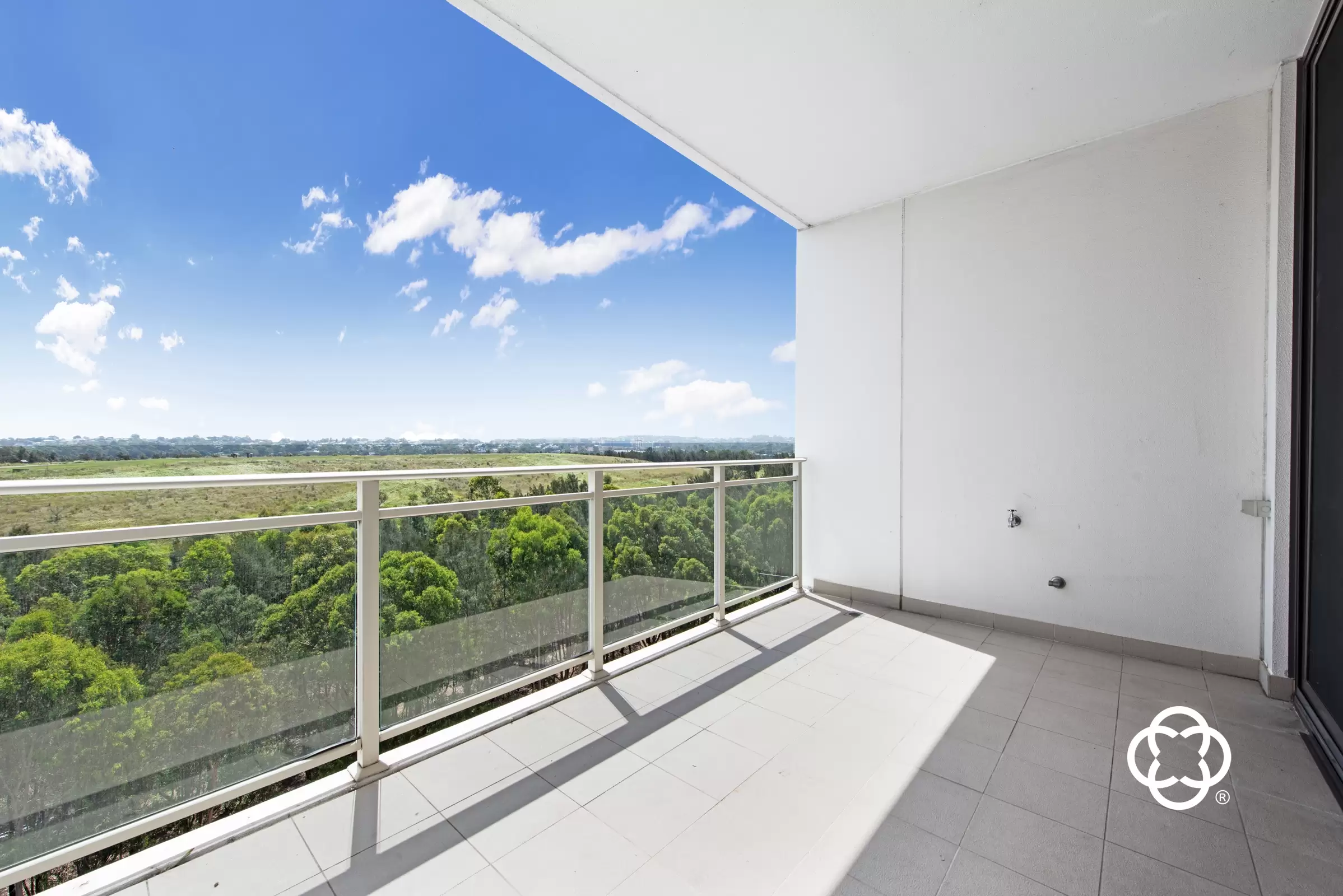802/25 Hill Road, Wentworth Point Leased by Chidiac Realty - image 2