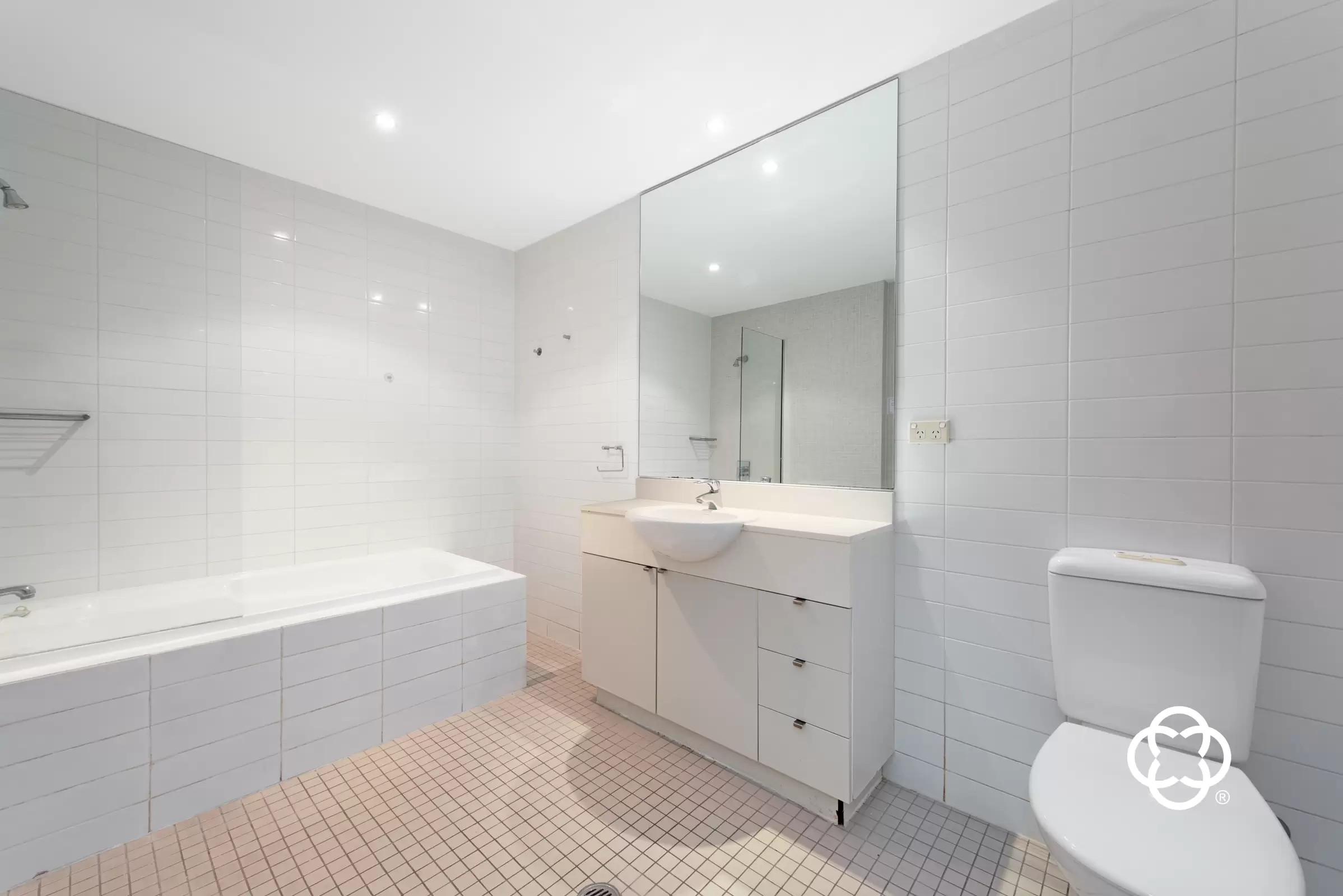 221/25 Bennelong Parkway, Wentworth Point Leased by Chidiac Realty - image 5