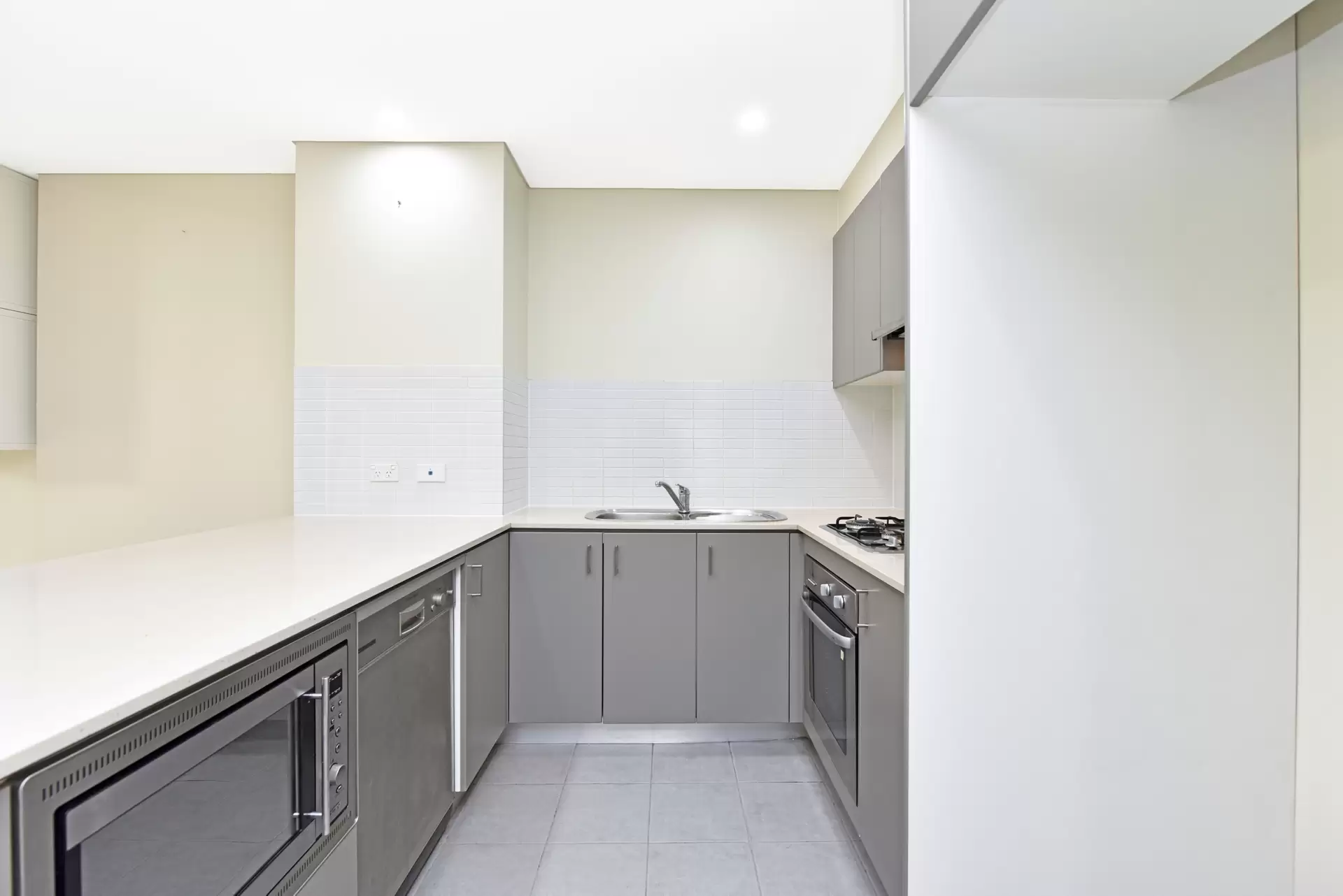 104/19 Hill Road, Wentworth Point Leased by Chidiac Realty - image 1