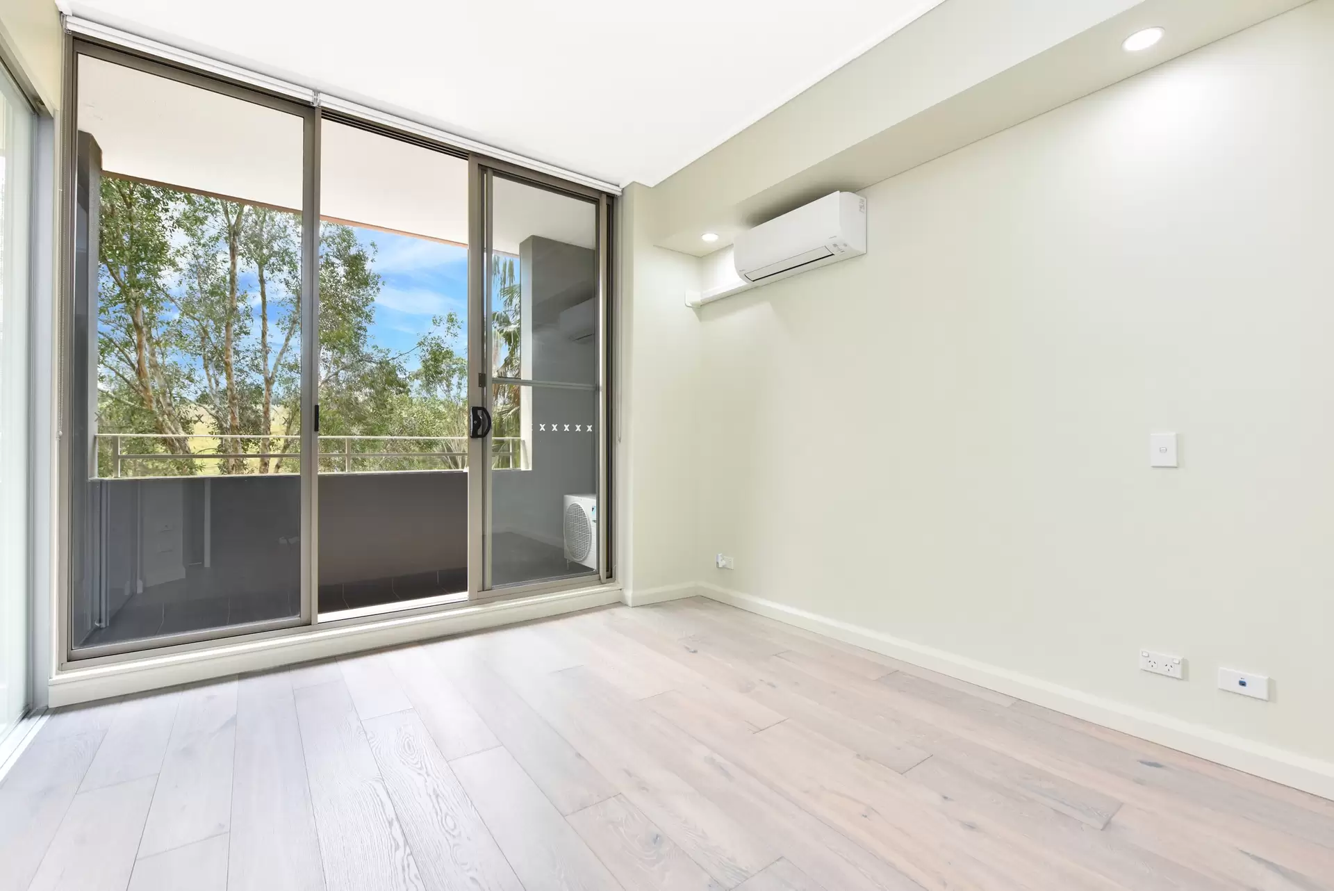 104/19 Hill Road, Wentworth Point Leased by Chidiac Realty - image 1
