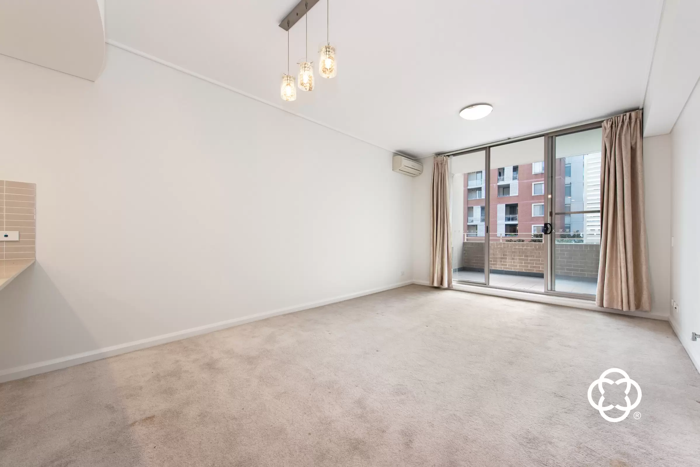 19 Hill Road, Wentworth Point Leased by Chidiac Realty - image 1