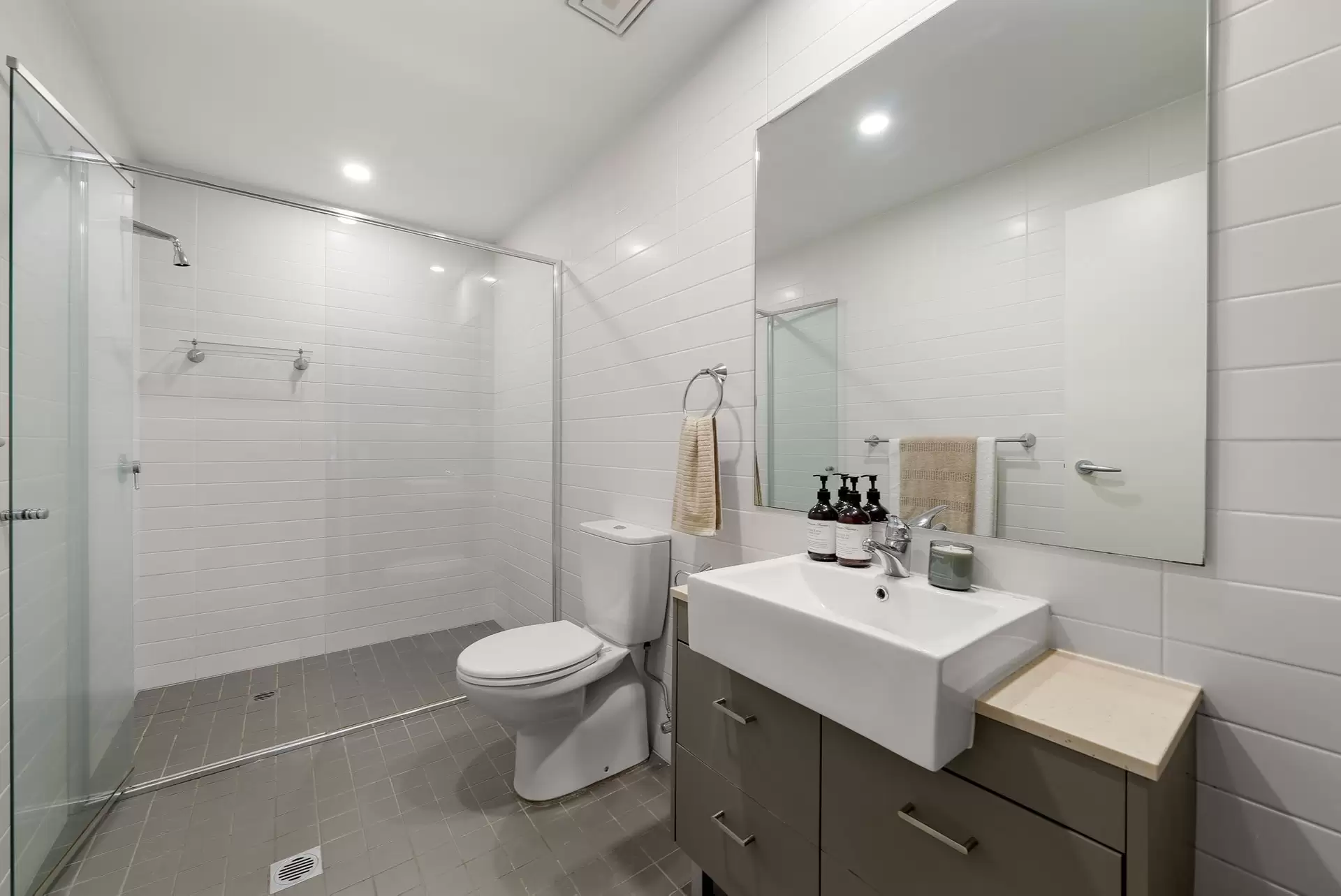 405/37 Amalfi Drive, Wentworth Point Sold by Chidiac Realty - image 1