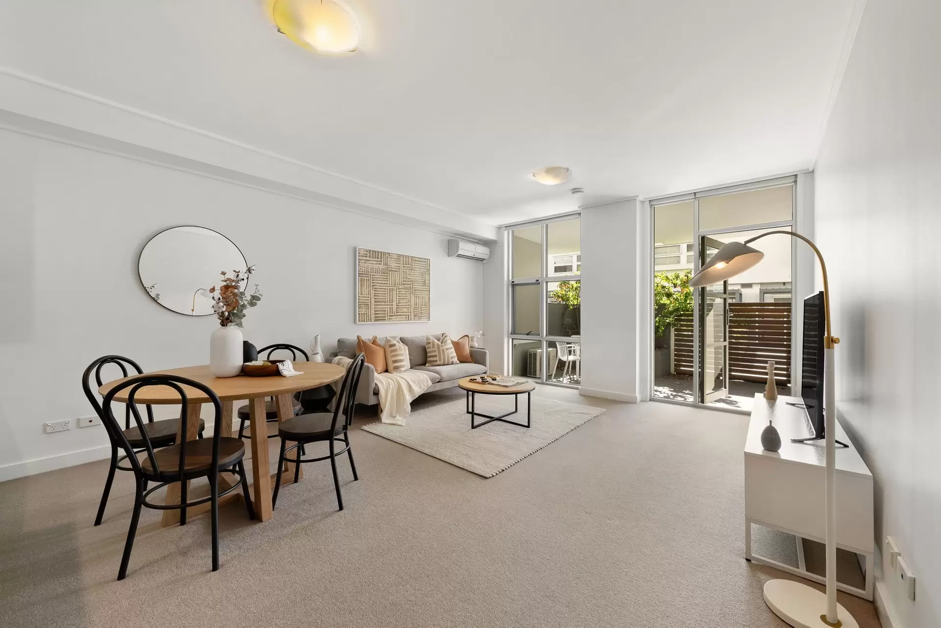 122/25 Bennelong Parkway, Wentworth Point Leased by Chidiac Realty - image 1