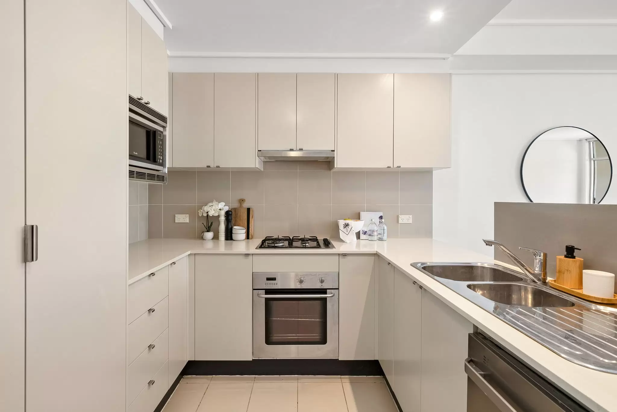 122/25 Bennelong Parkway, Wentworth Point Leased by Chidiac Realty - image 6