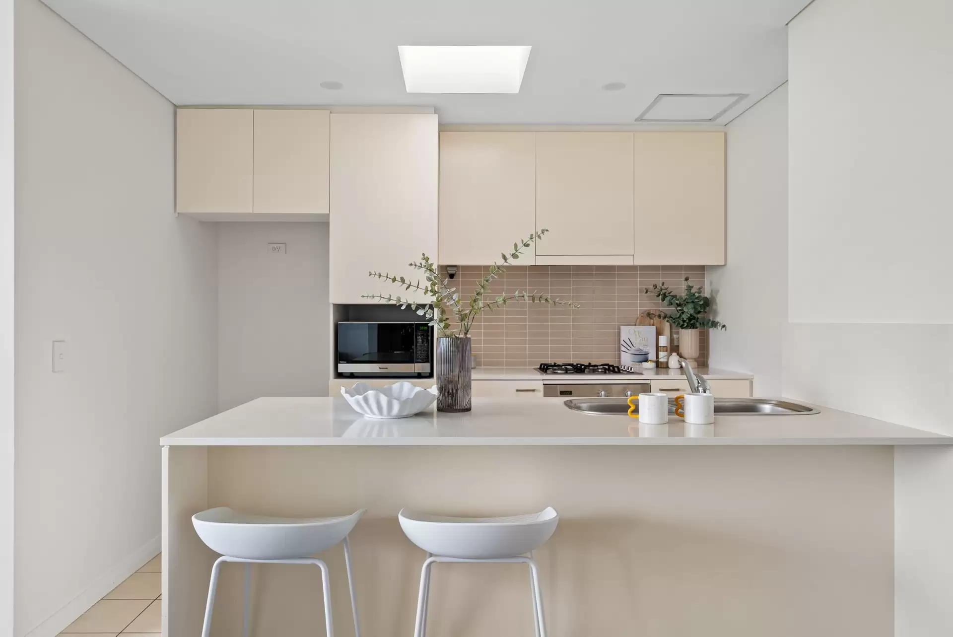 883/33 Hill Road, Wentworth Point Sold by Chidiac Realty - image 1