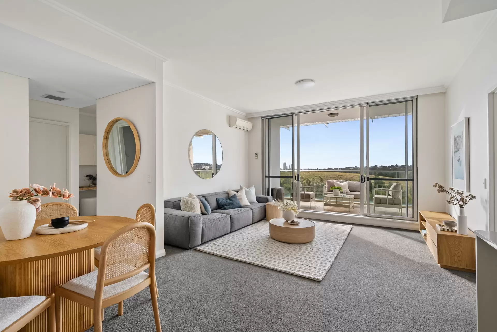 883/33 Hill Road, Wentworth Point Sold by Chidiac Realty - image 1