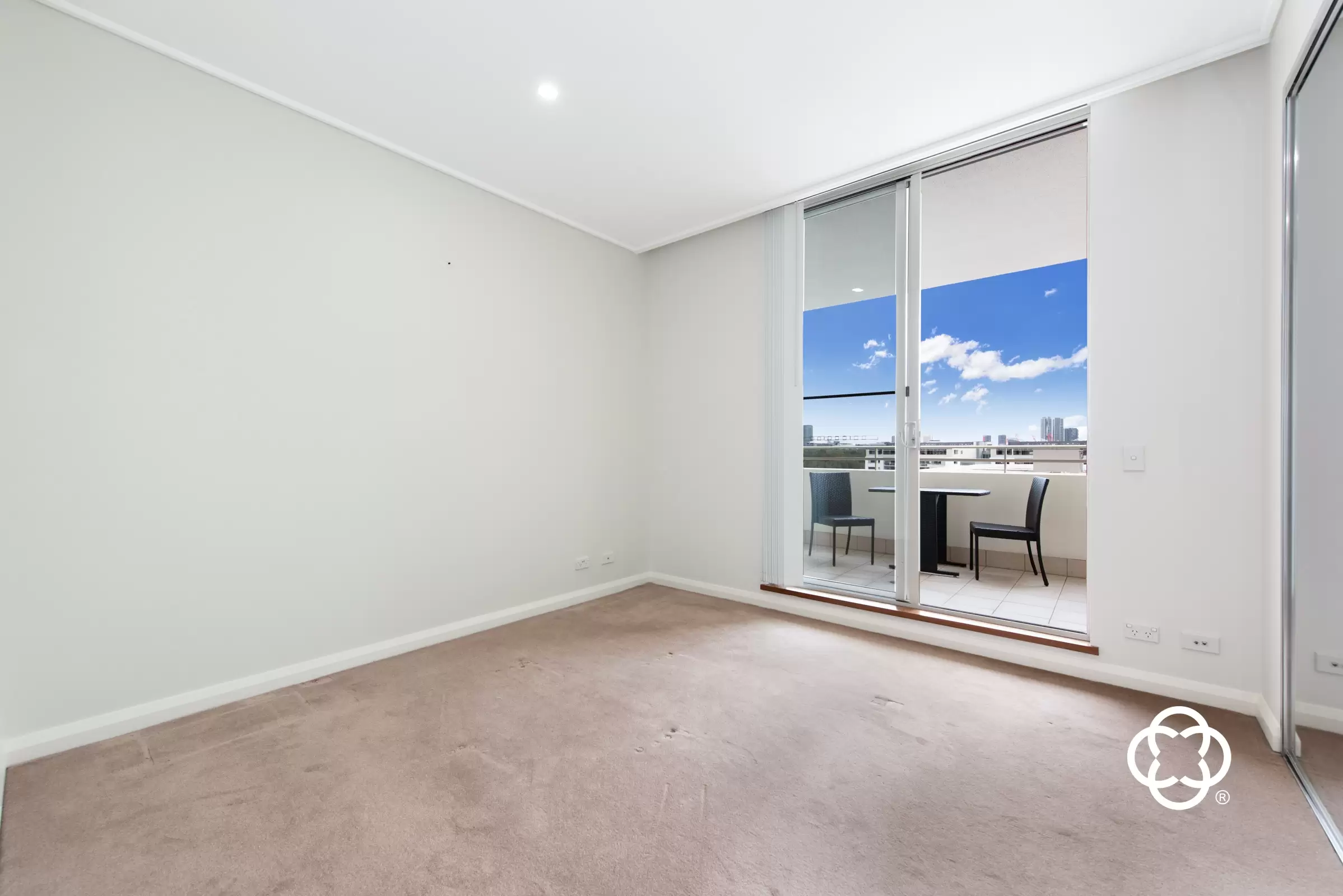 844/2 The Crescent, Wentworth Point Leased by Chidiac Realty - image 4