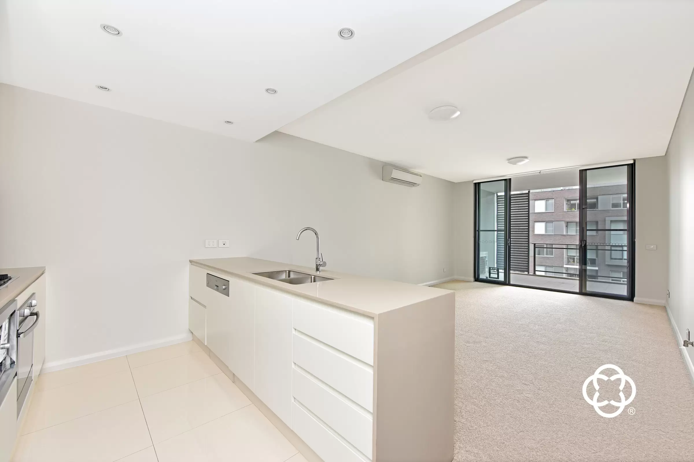 614/14 Baywater Drive, Wentworth Point Leased by Chidiac Realty - image 2