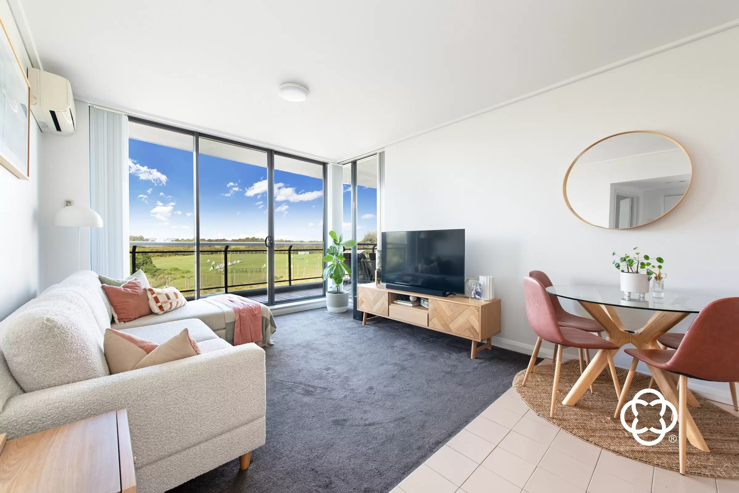143/27 Bennelong Parkway, Wentworth Point Leased by Chidiac Realty - image 2