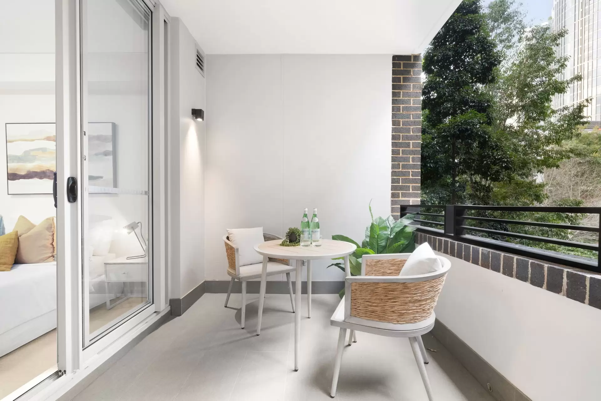 409/41 Hill Road, Wentworth Point Leased by Chidiac Realty - image 1