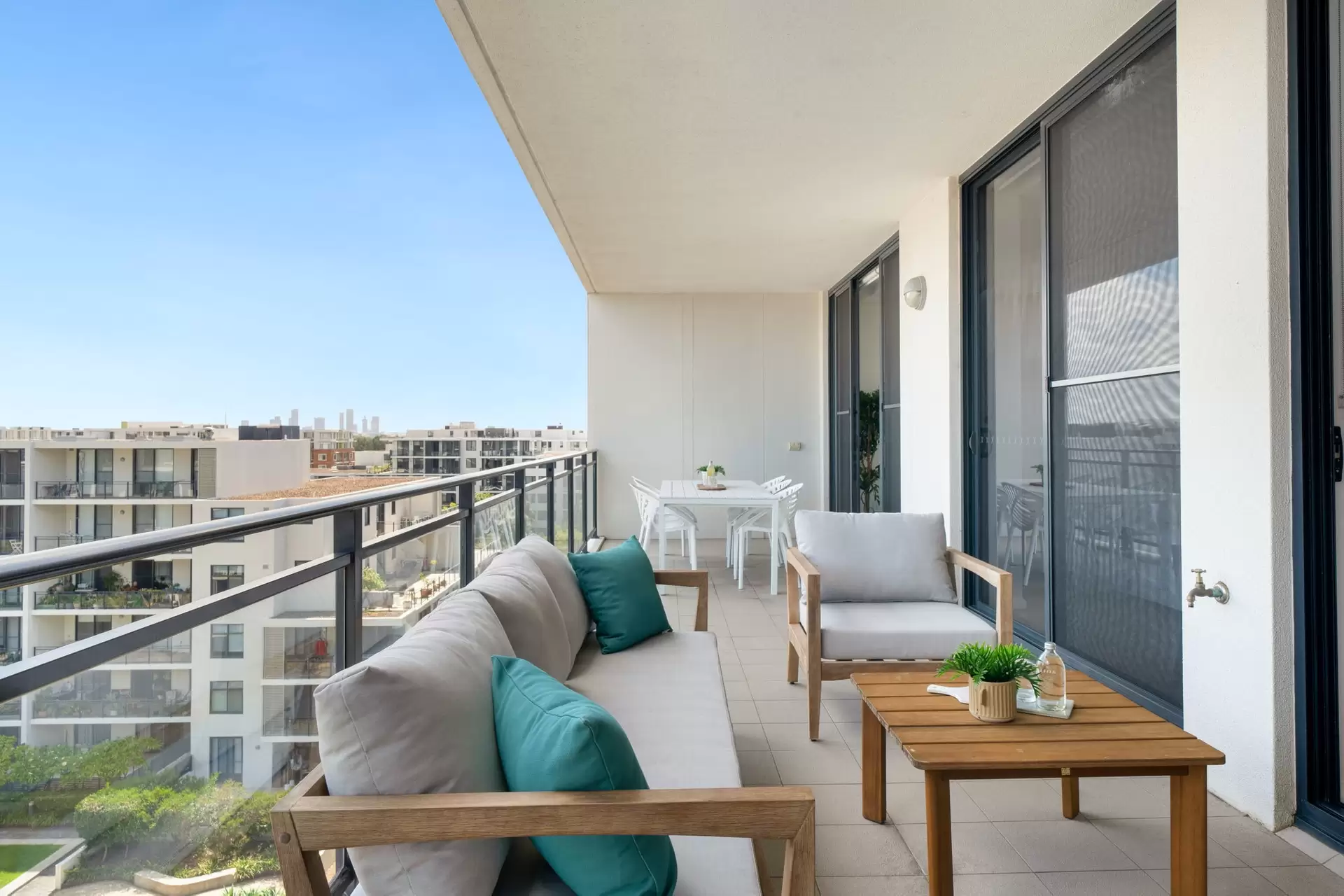 818/26 Baywater Drive, Wentworth Point Sold by Chidiac Realty - image 1