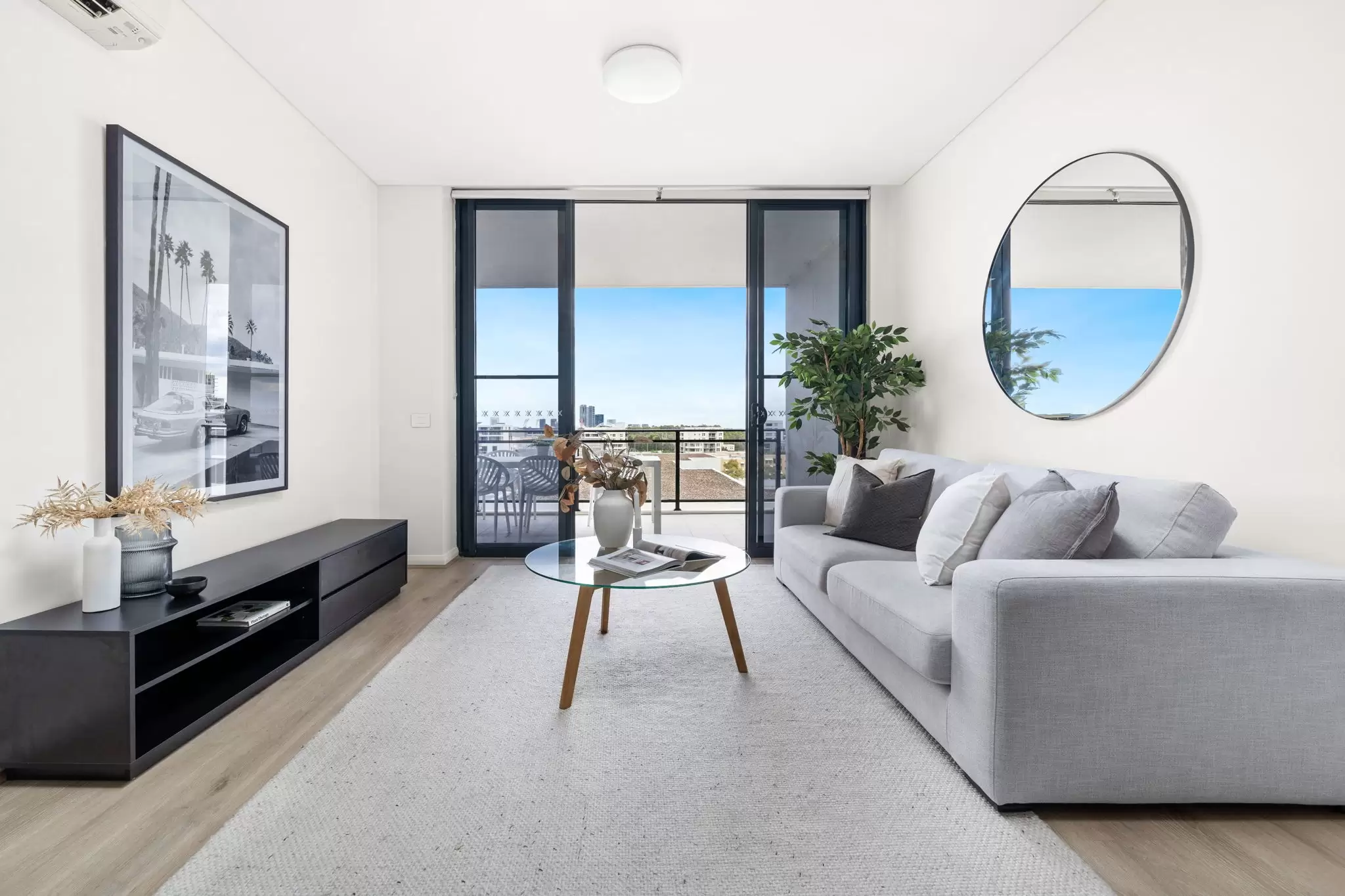 818/26 Baywater Drive, Wentworth Point Sold by Chidiac Realty - image 3