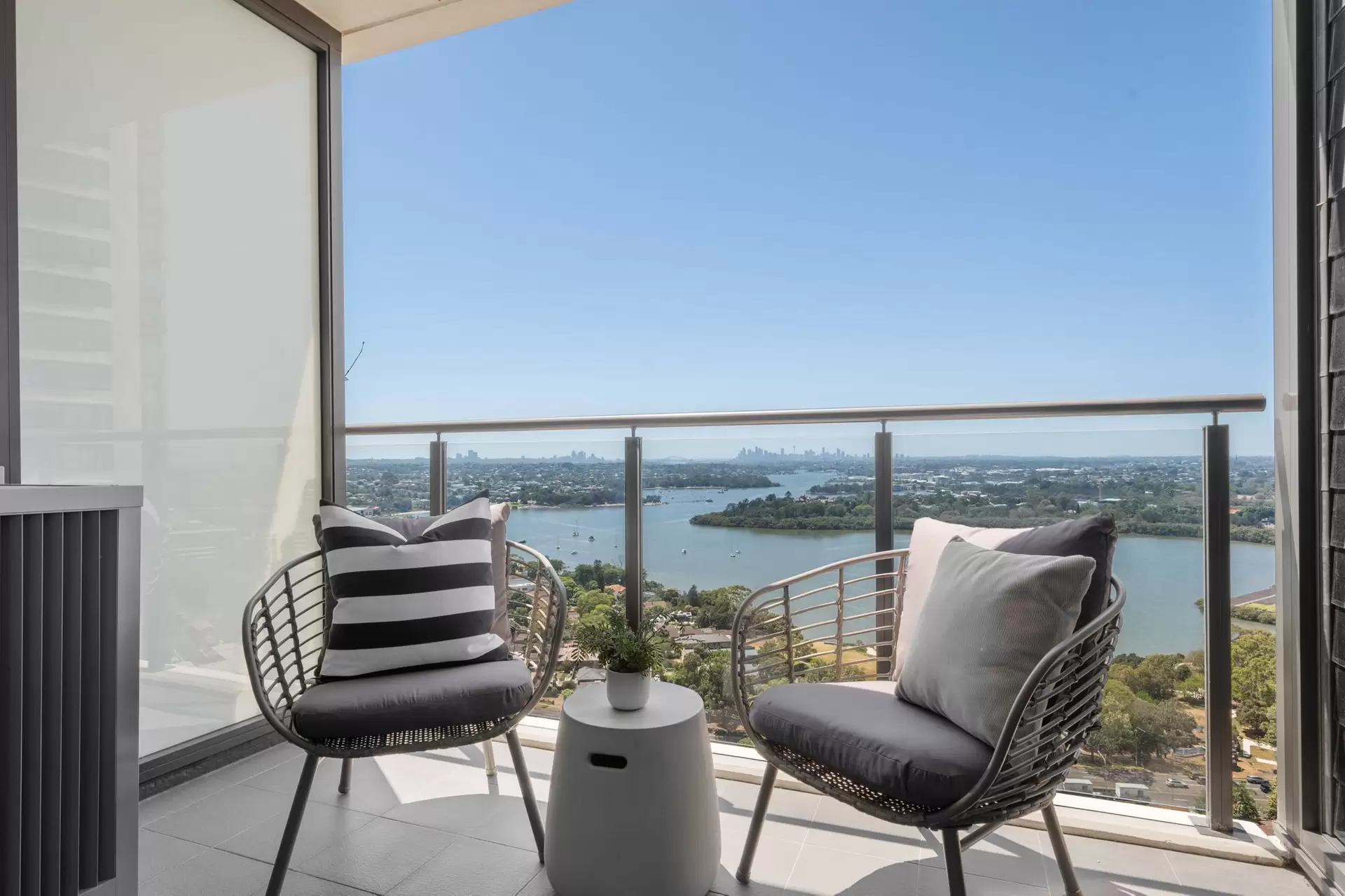 D2206/42 Walker Street, Rhodes Leased by Chidiac Realty - image 1