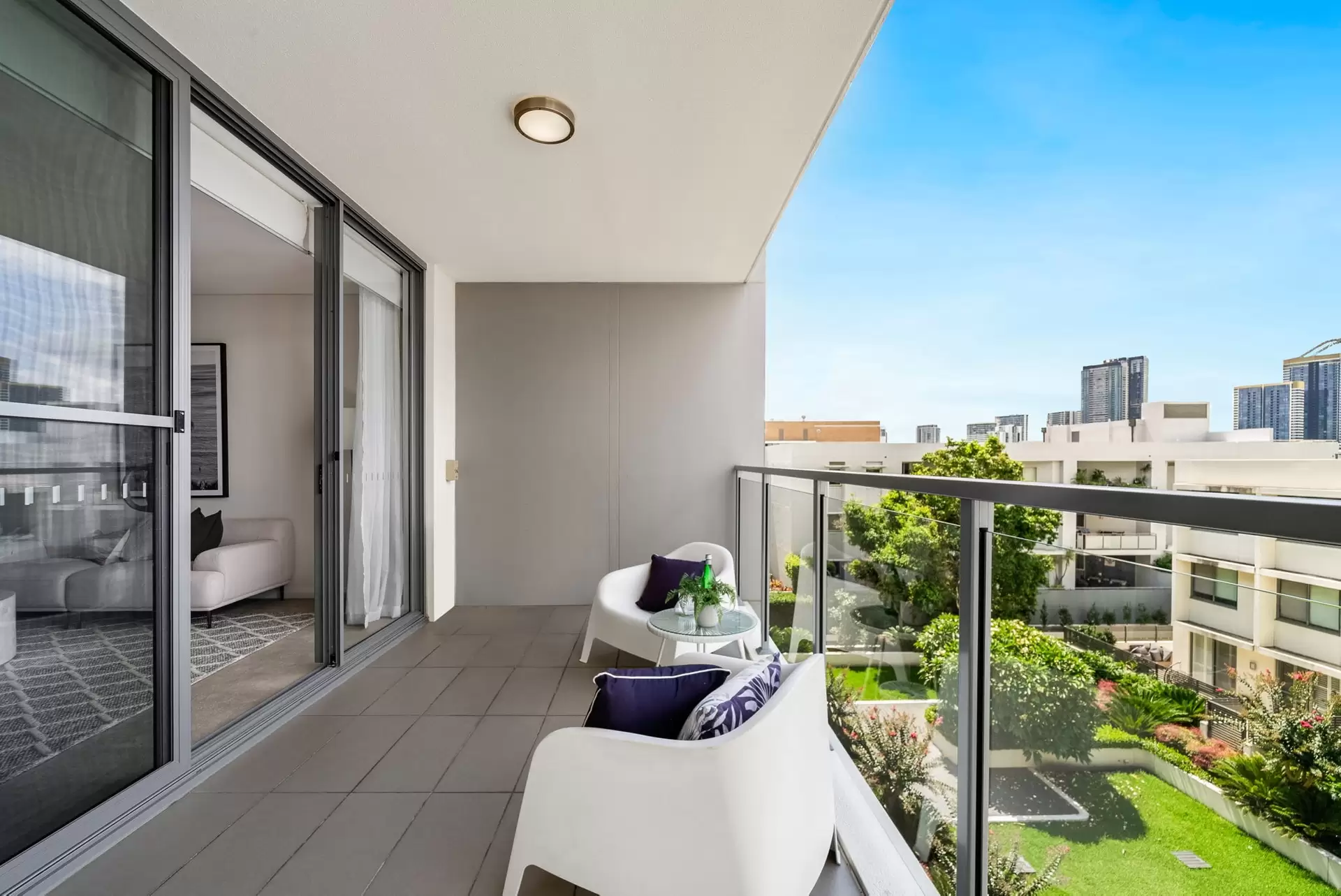 504/8 Marine Parade, Wentworth Point Sold by Chidiac Realty - image 1
