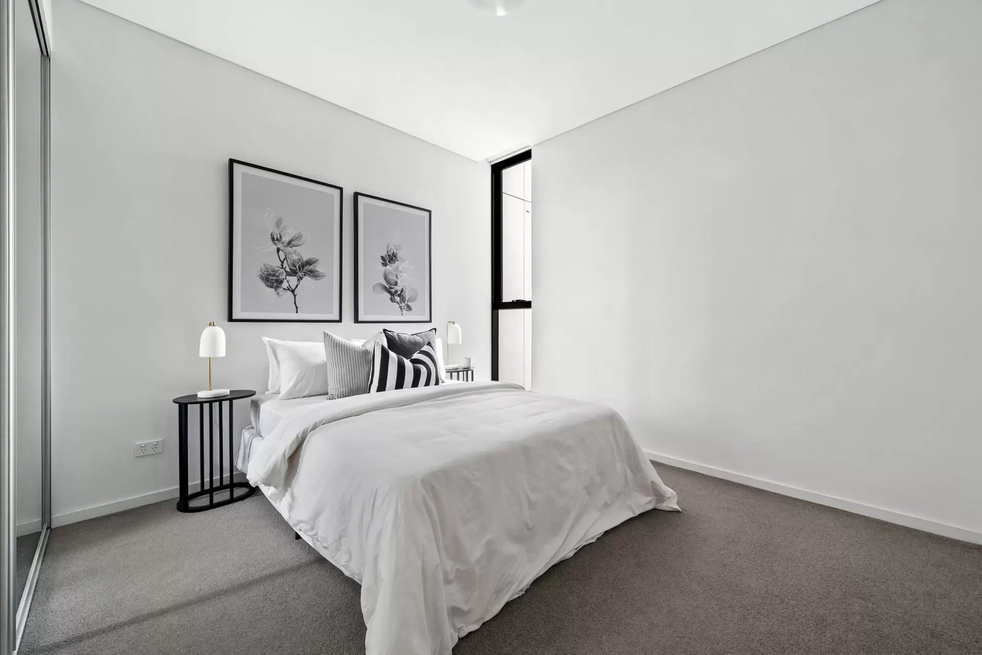 10061/7 Bennelong Parkway, Wentworth Point Sold by Chidiac Realty - image 1