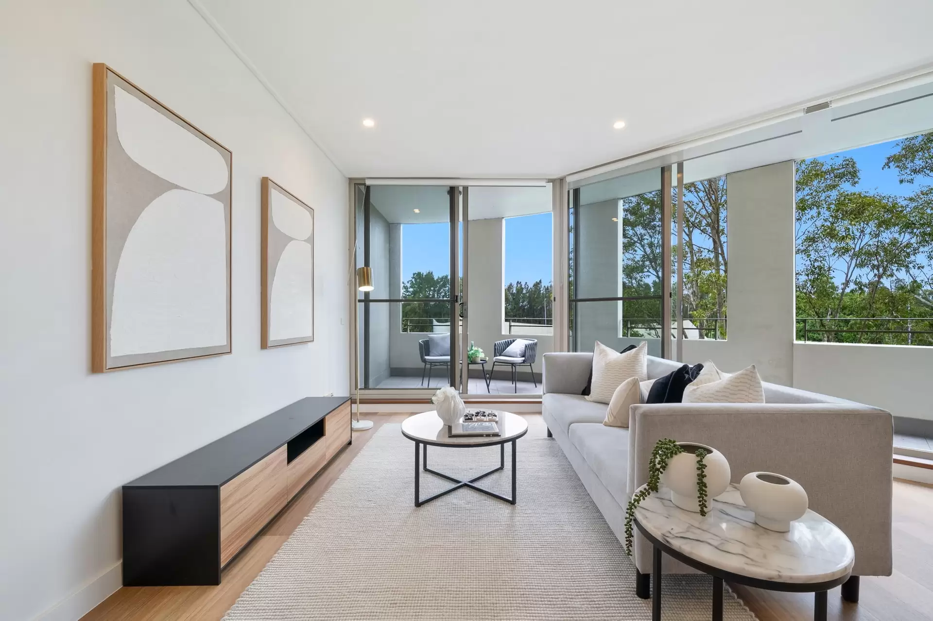 304/1 The Piazza, Wentworth Point Sold by Chidiac Realty - image 1