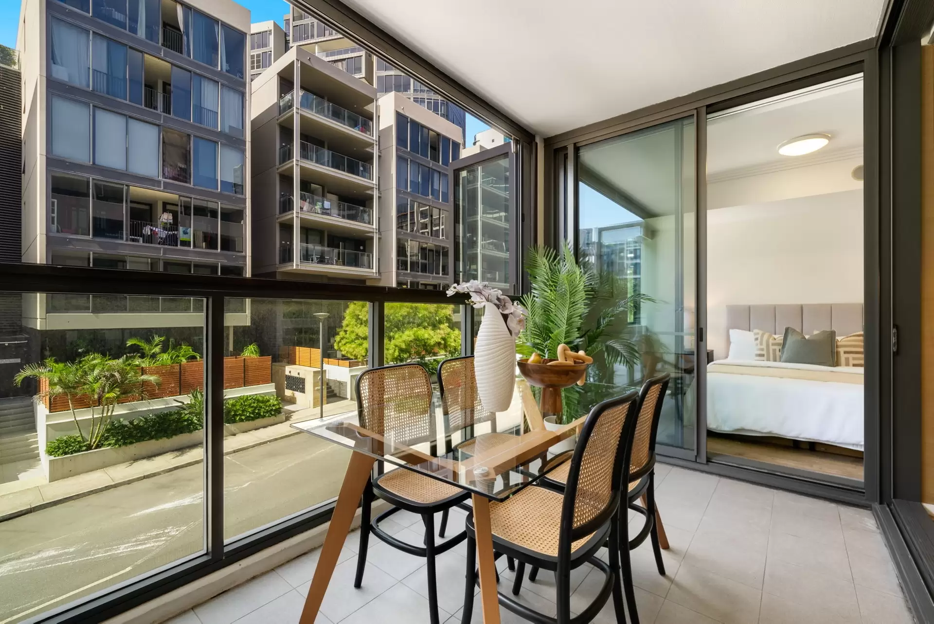302/2 Park Street North, Wentworth Point Sold by Chidiac Realty - image 1
