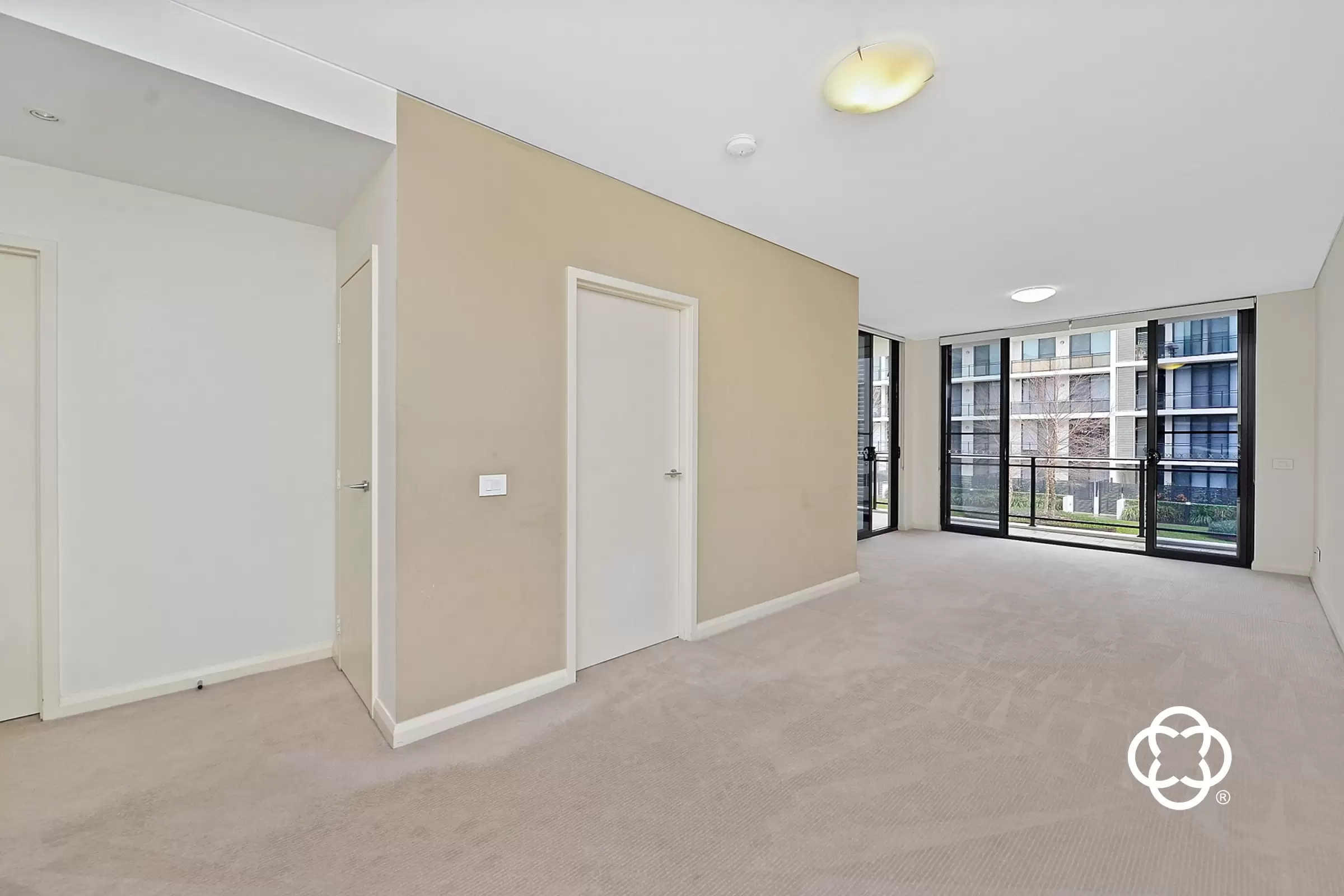 338/21 Marine Parade, Wentworth Point Leased by Chidiac Realty - image 4