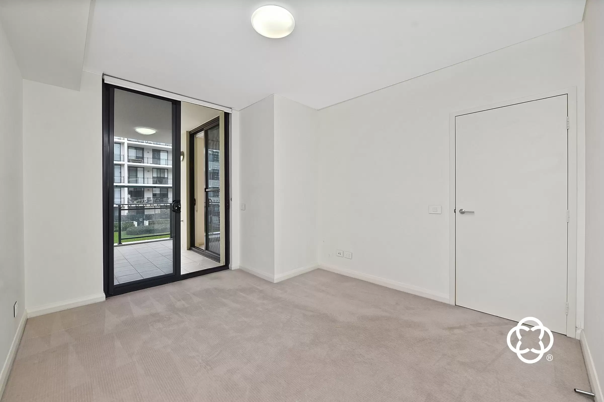 338/21 Marine Parade, Wentworth Point Leased by Chidiac Realty - image 3