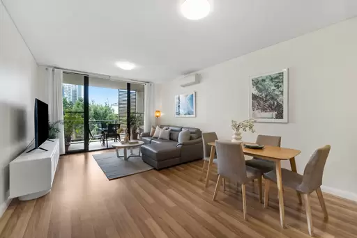 226/22 Baywater Drive, Wentworth Point Sold by Chidiac Realty