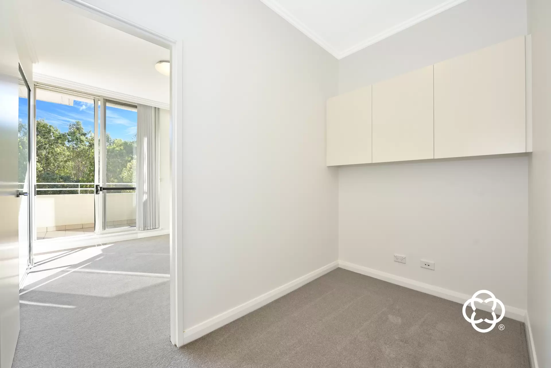 382/33 Hill Road, Wentworth Point Leased by Chidiac Realty - image 1