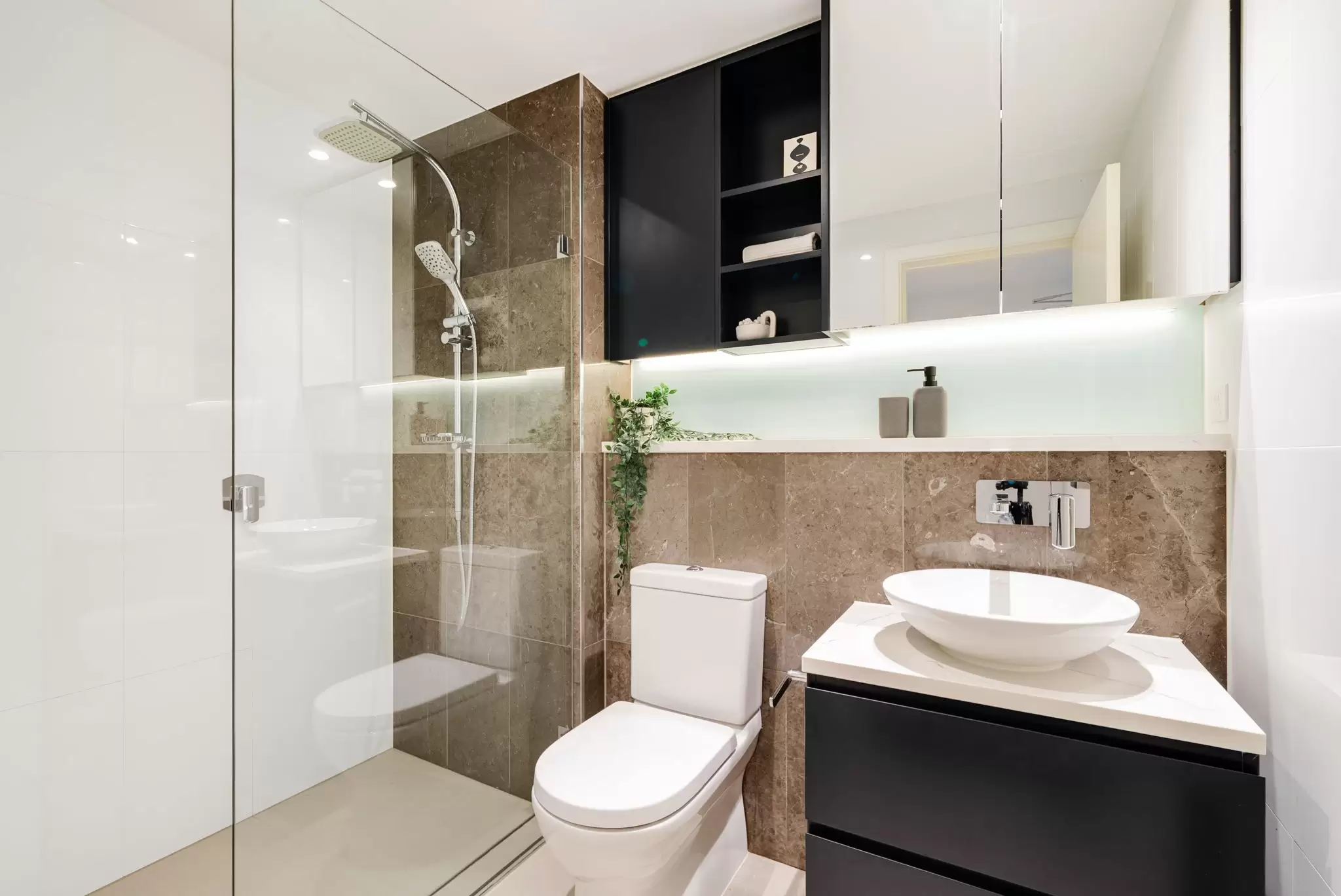 714/11 Wentworth Place, Wentworth Point Sold by Chidiac Realty - image 7