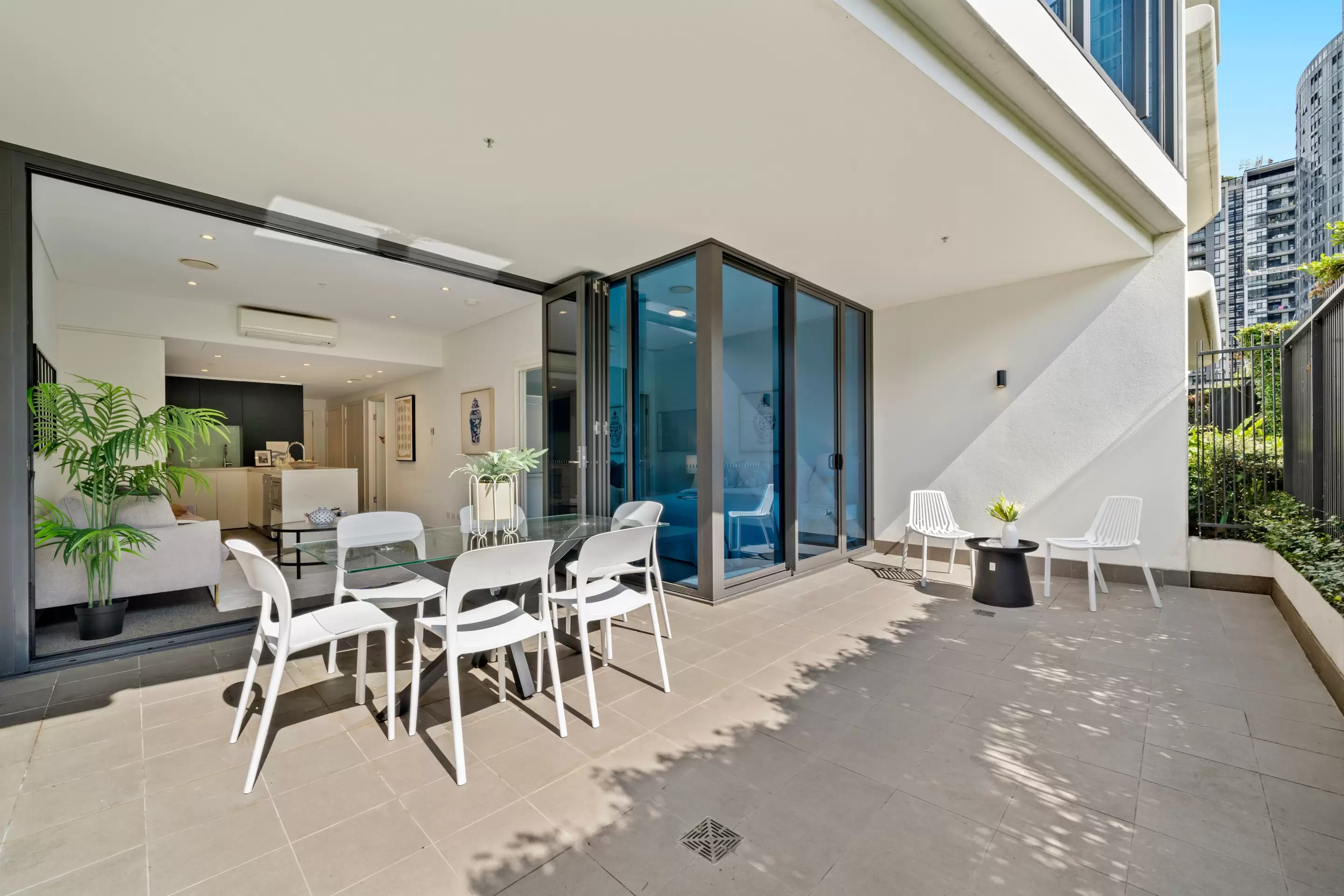 714/11 Wentworth Place, Wentworth Point Sold by Chidiac Realty - image 2