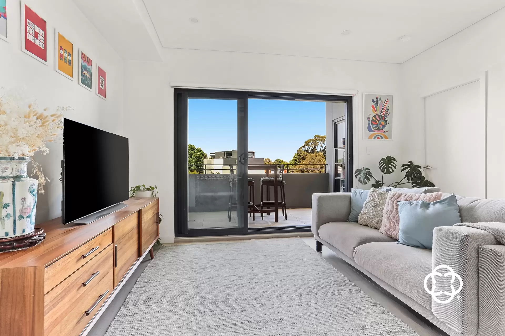 307/19 Robey Street, Mascot Leased by Chidiac Realty - image 1