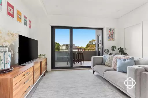 307/19 Robey Street, Mascot Leased by Chidiac Realty