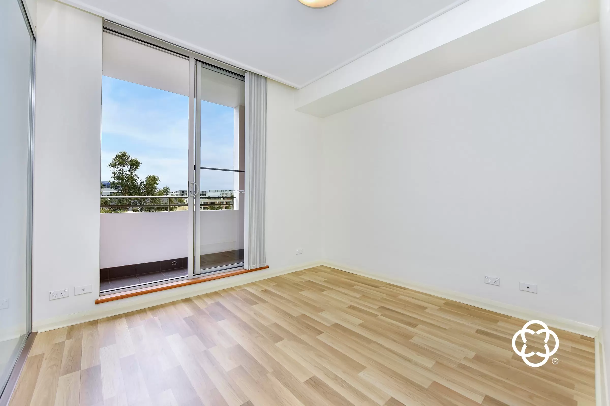 682/4 The Crescent, Wentworth Point Leased by Chidiac Realty - image 4