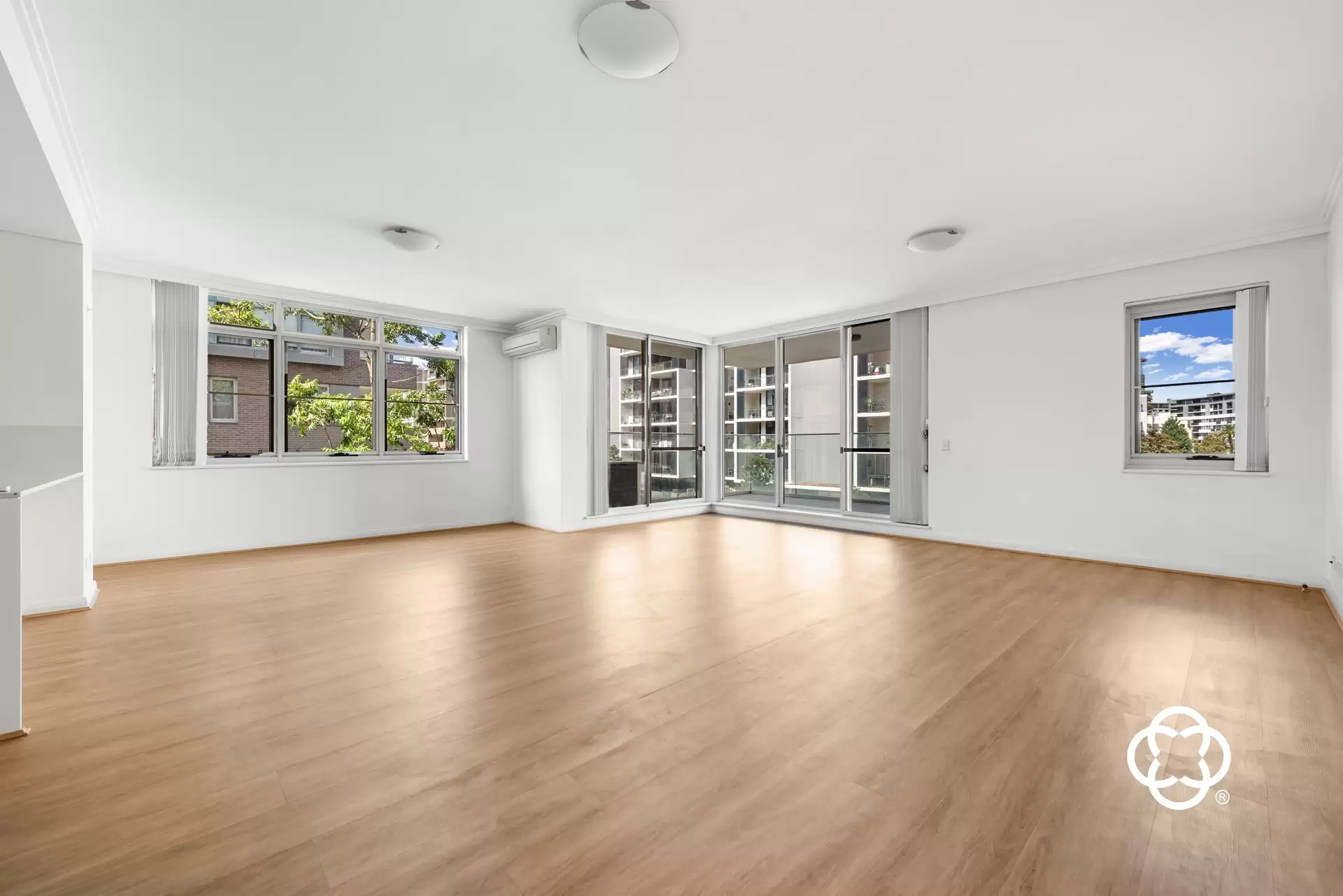 343/7 Baywater Drive, Wentworth Point Leased by Chidiac Realty - image 1