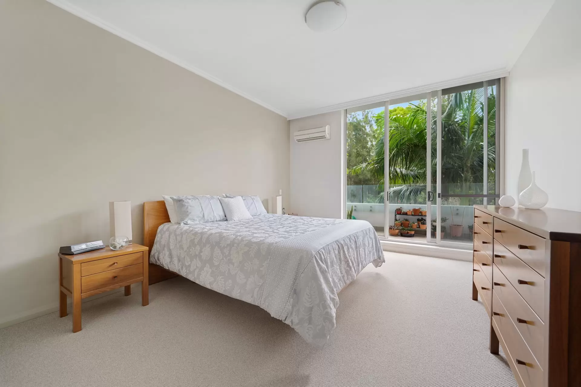 286/33 Hill Road, Wentworth Point Sold by Chidiac Realty - image 1