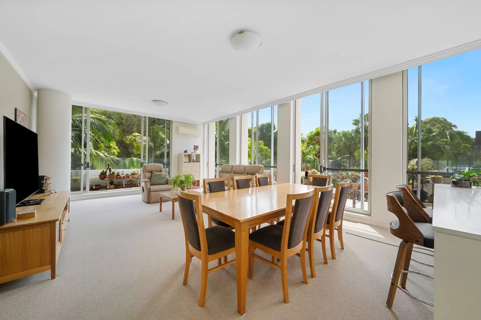 286/33 Hill Road, Wentworth Point Sold by Chidiac Realty - image 1