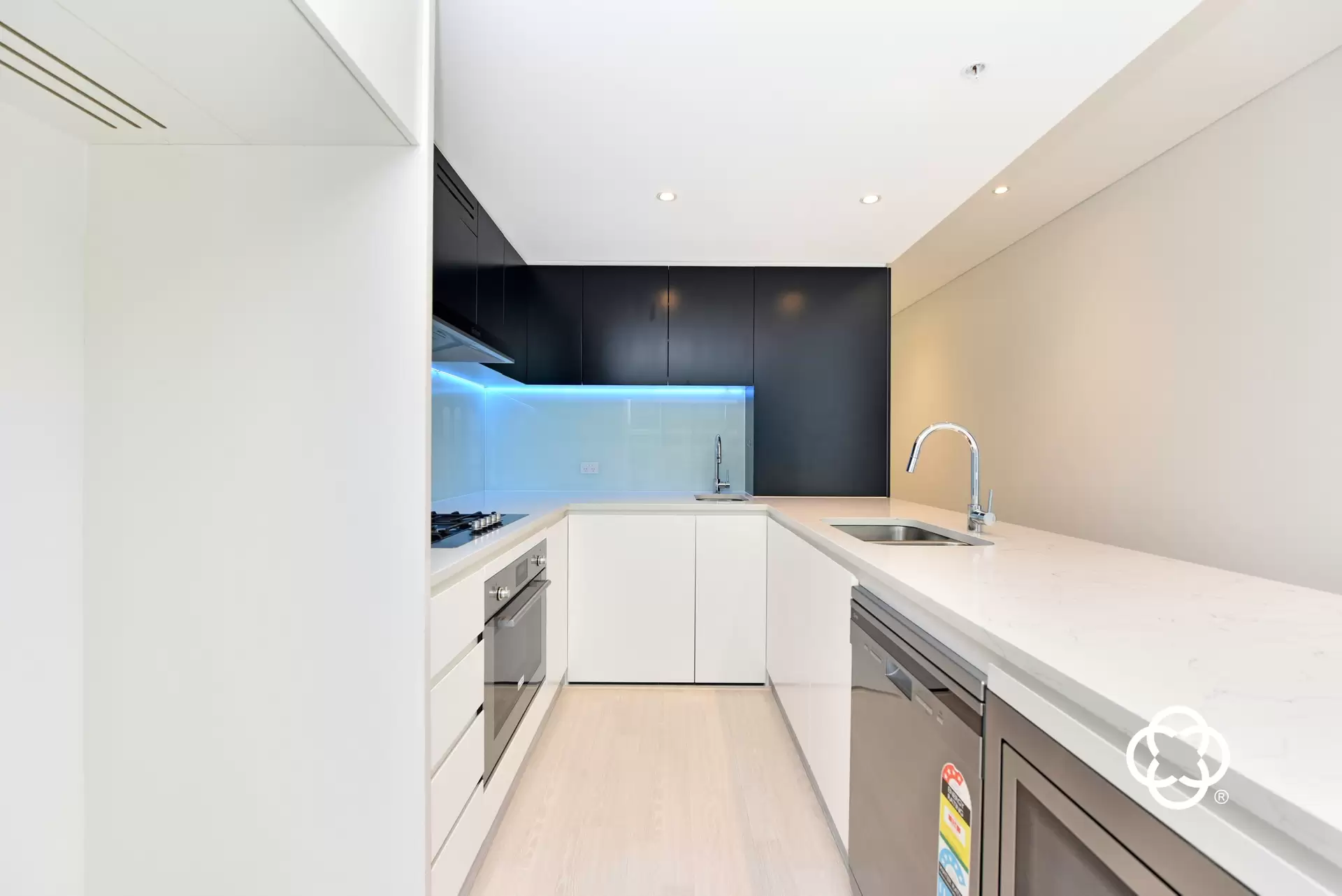 811/11 Wentworth Place, Wentworth Point Leased by Chidiac Realty - image 1