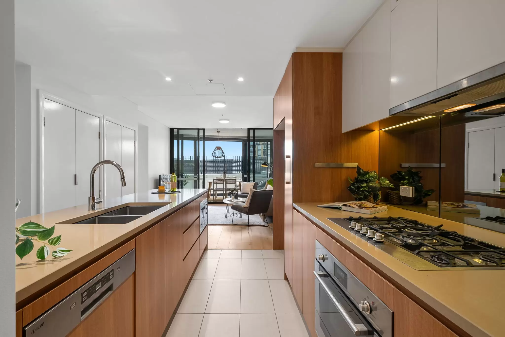 807/10 Burroway Road, Wentworth Point Sold by Chidiac Realty - image 5